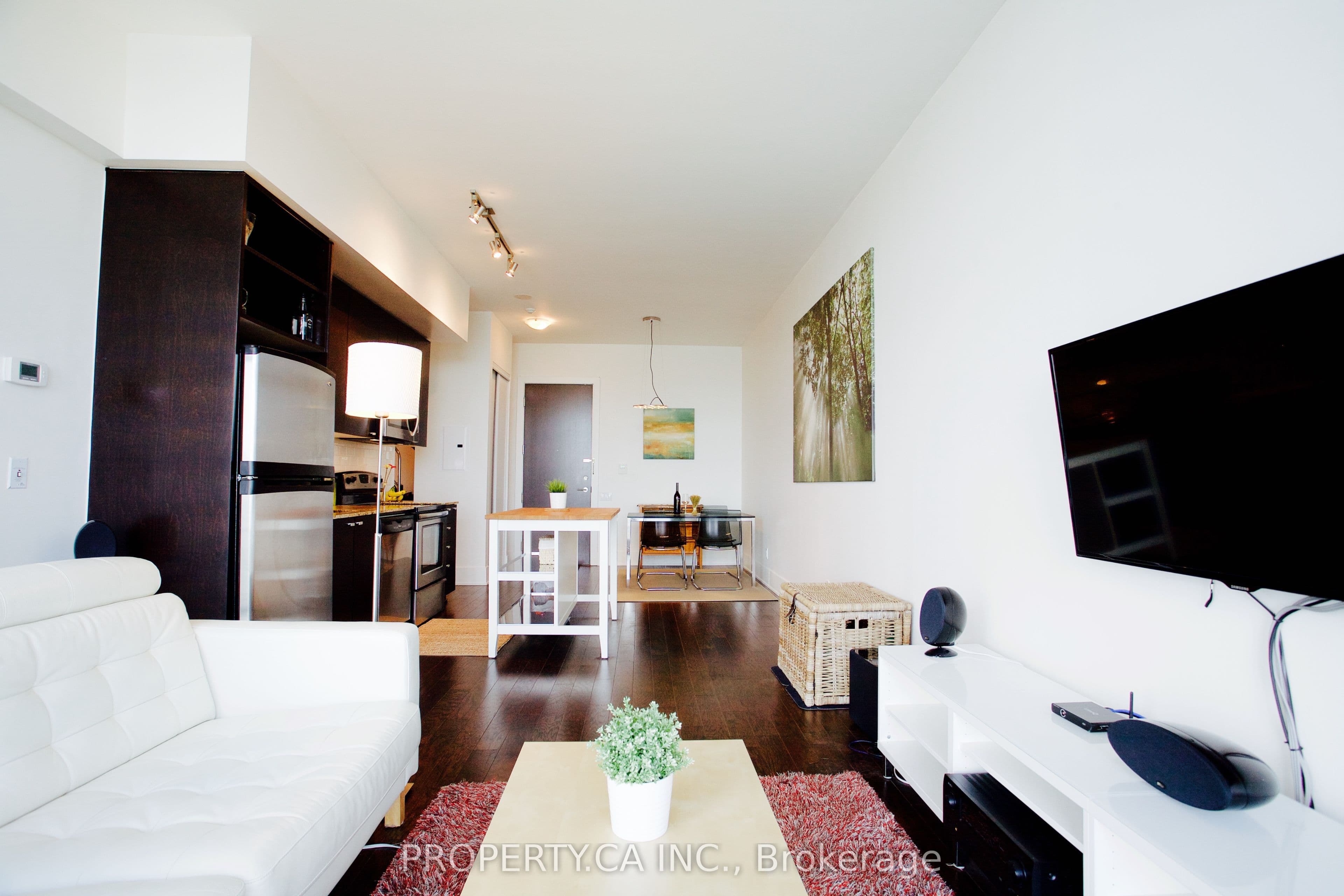 Unit 2815 103 The Queensway N/A photo 1