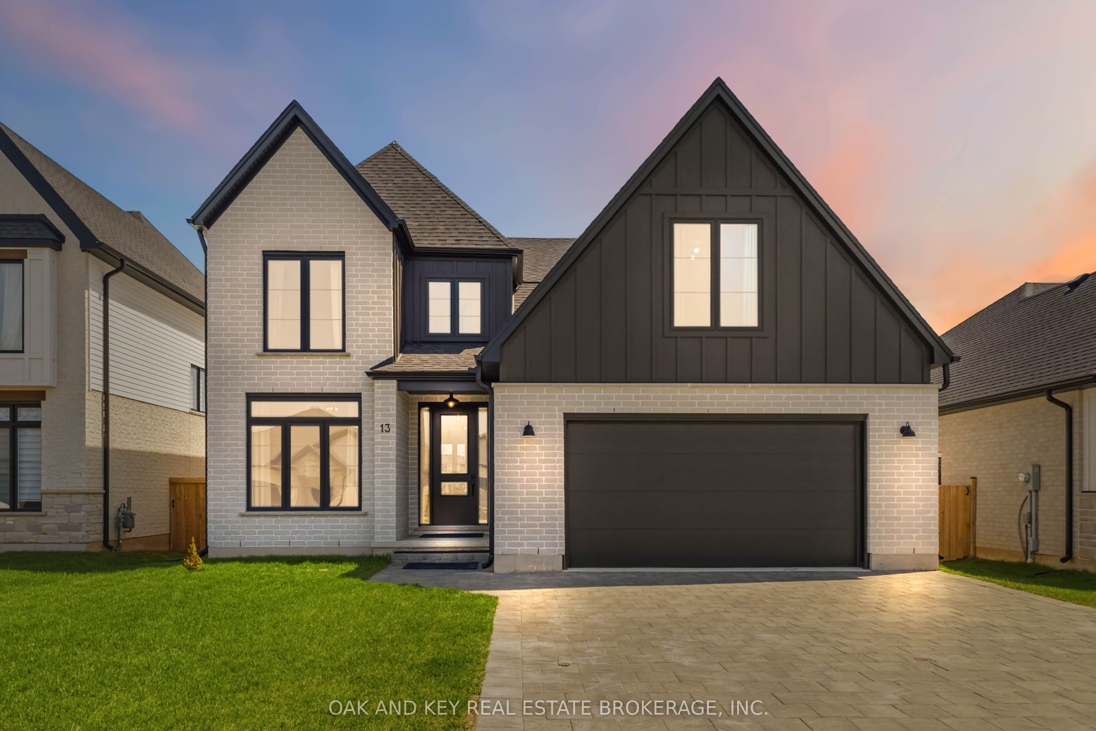 13 BRISCOE Crescent photo 1