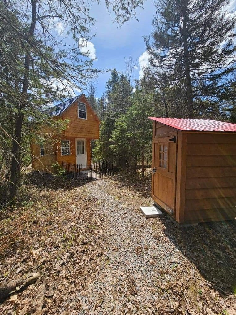 77 GRINDSTONE Road photo 1