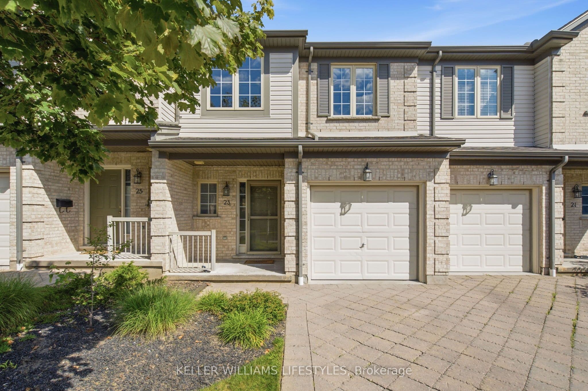 Unit 23 505 Blue Jay Drive photo 1