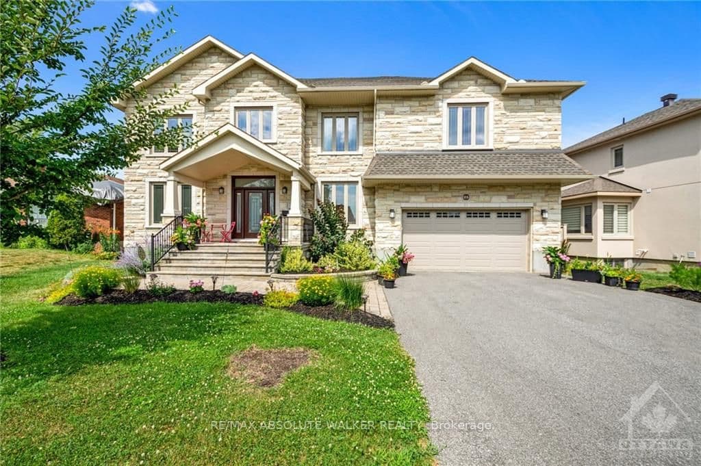 25 Goodwin Avenue photo 1