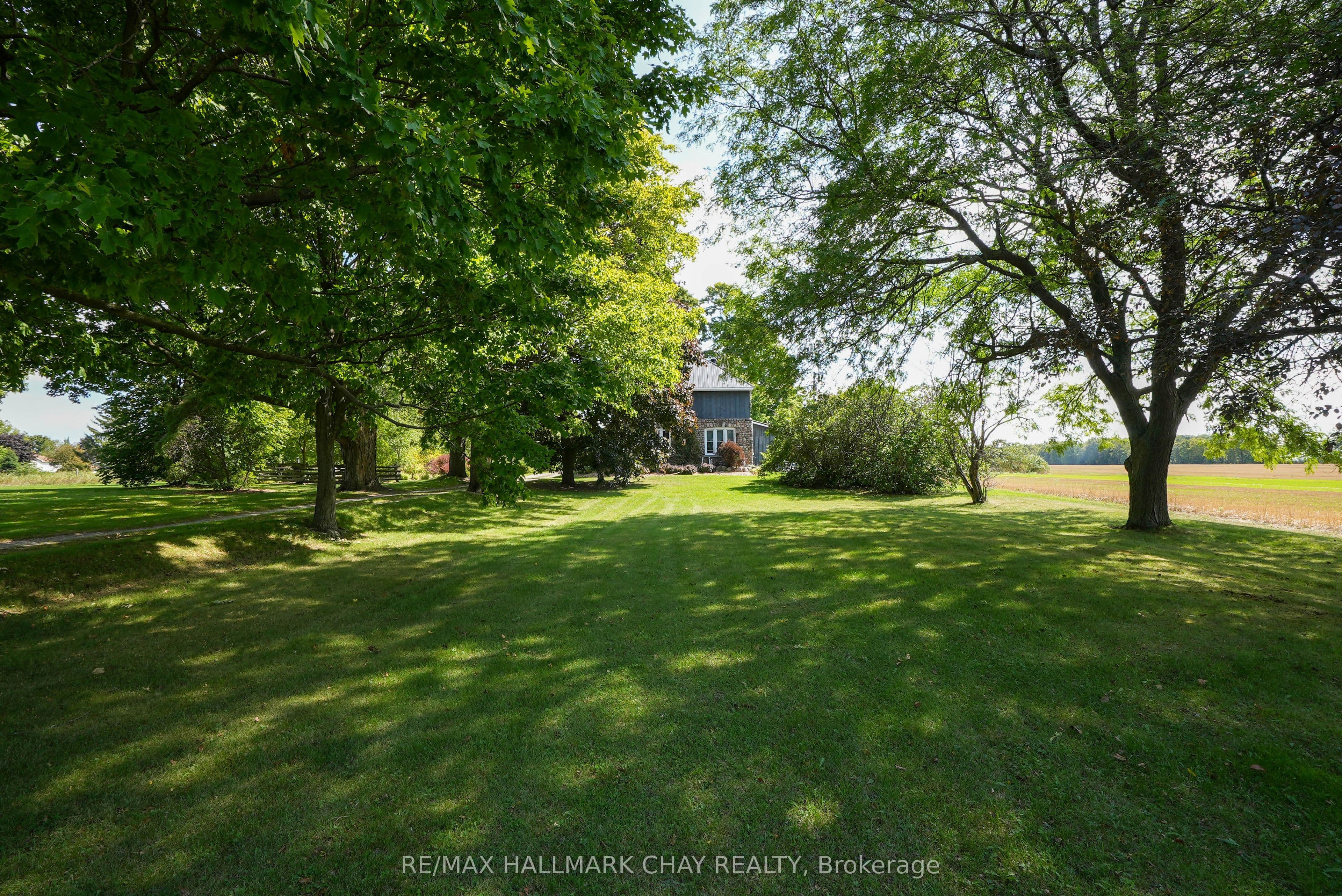2473 RONALD Road photo 1