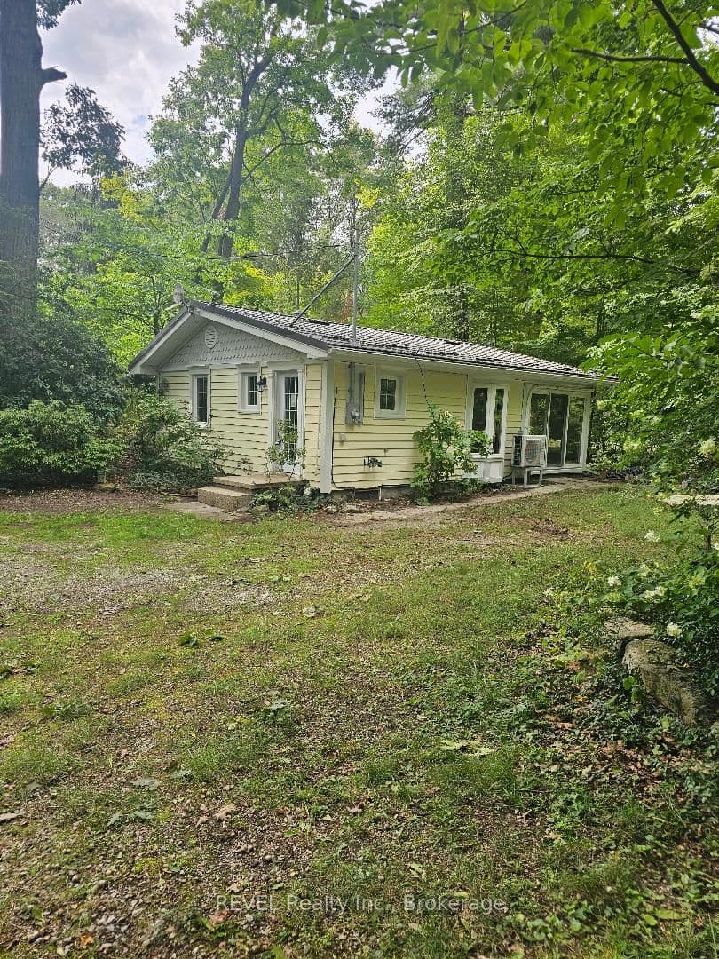 4974 Brown Road photo 1