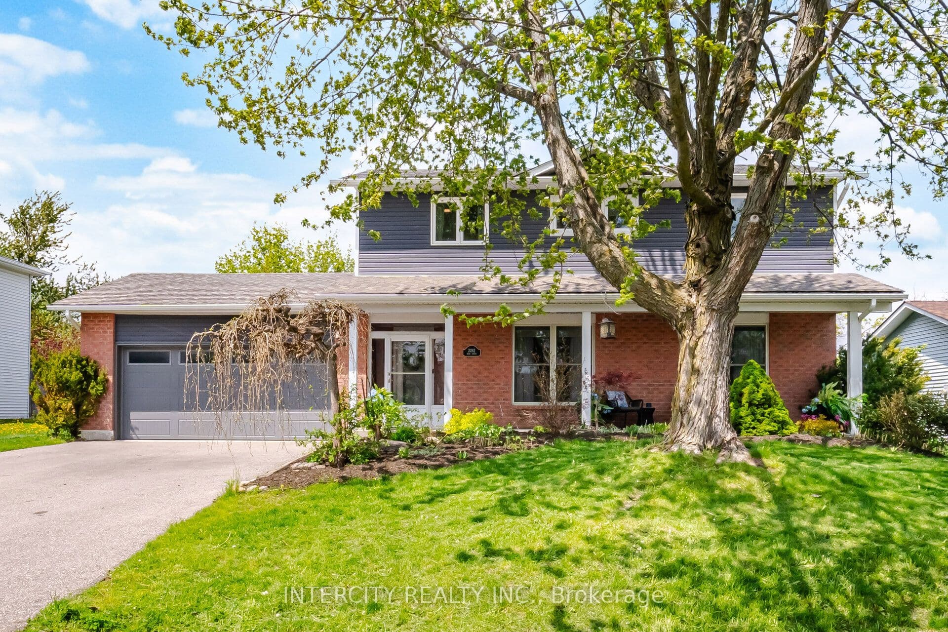 2262 Webb Street photo 1
