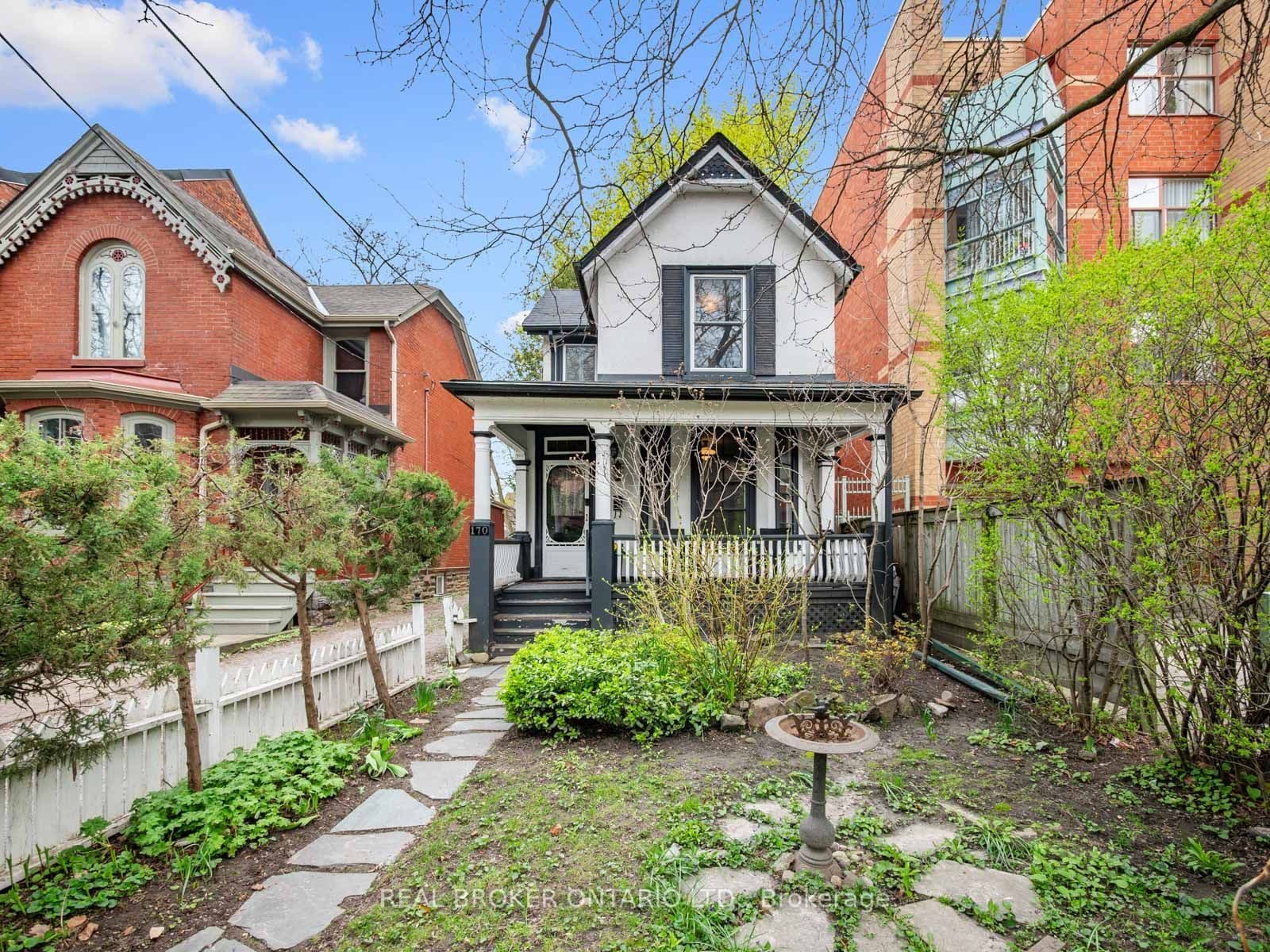 170 Cowan Avenue photo 1