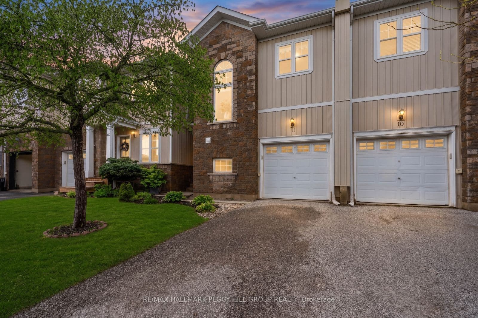 Unit 11 800 West Ridge Boulevard photo 1
