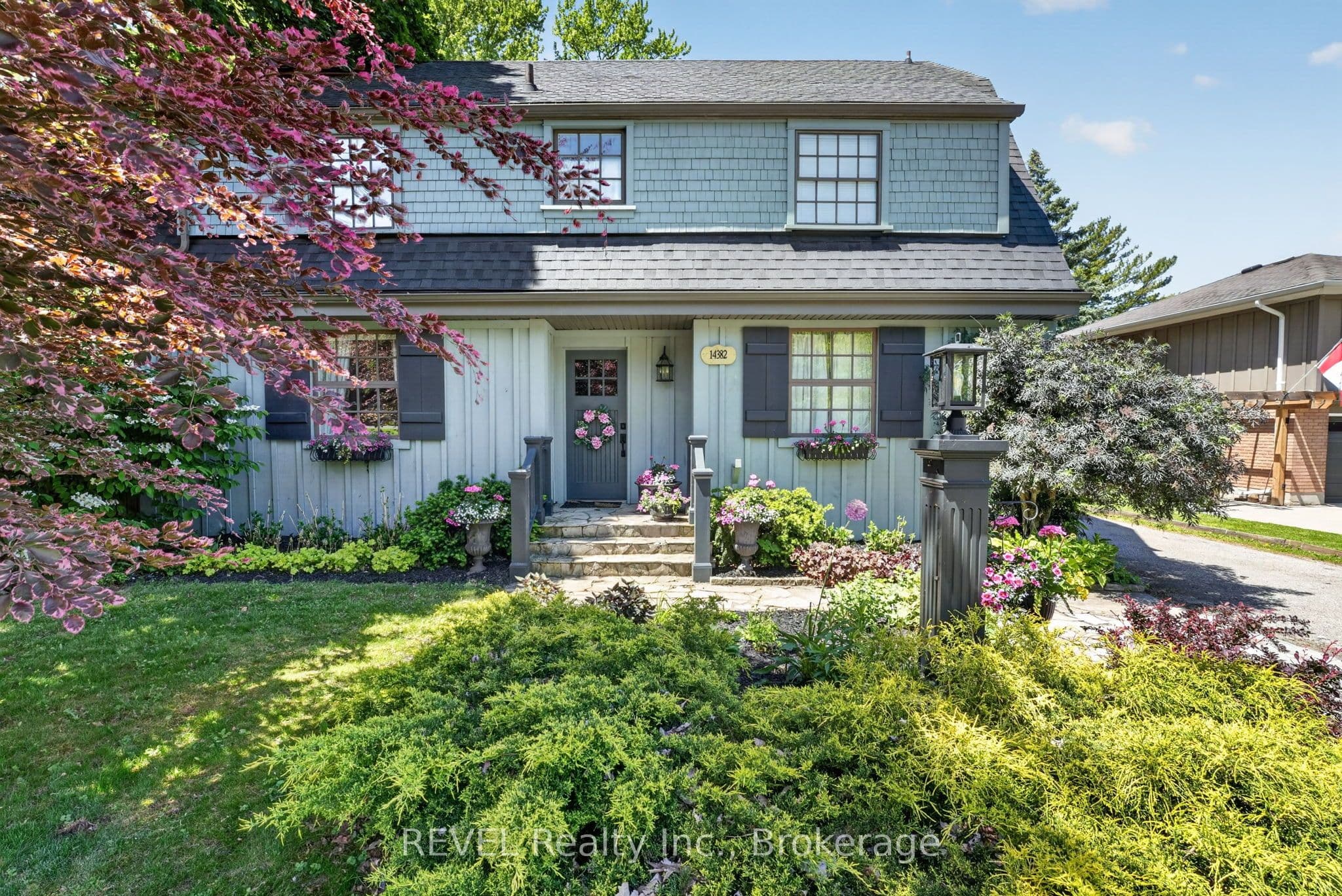 14382 Niagara River Parkway photo 1