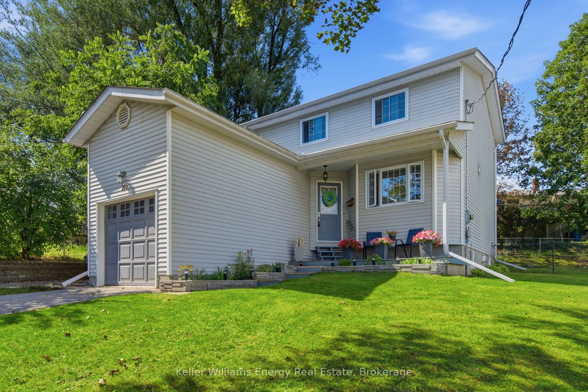216 Gallagher Street photo 1