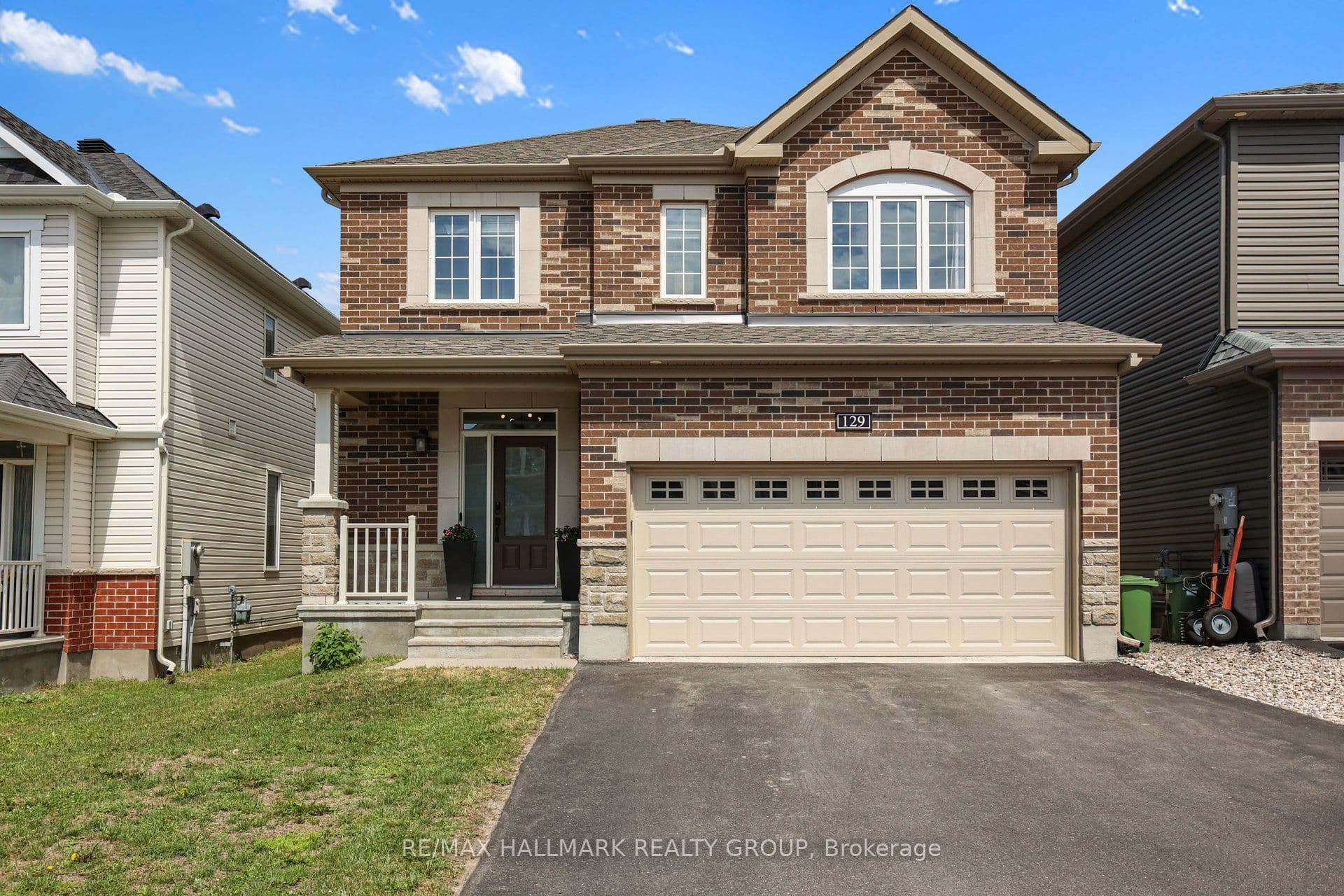 129 Robin Easey Avenue photo 1