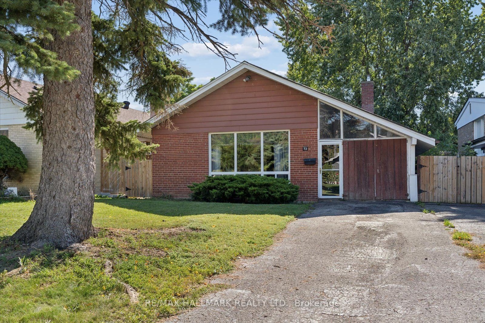 73 Deerfield Road photo 1