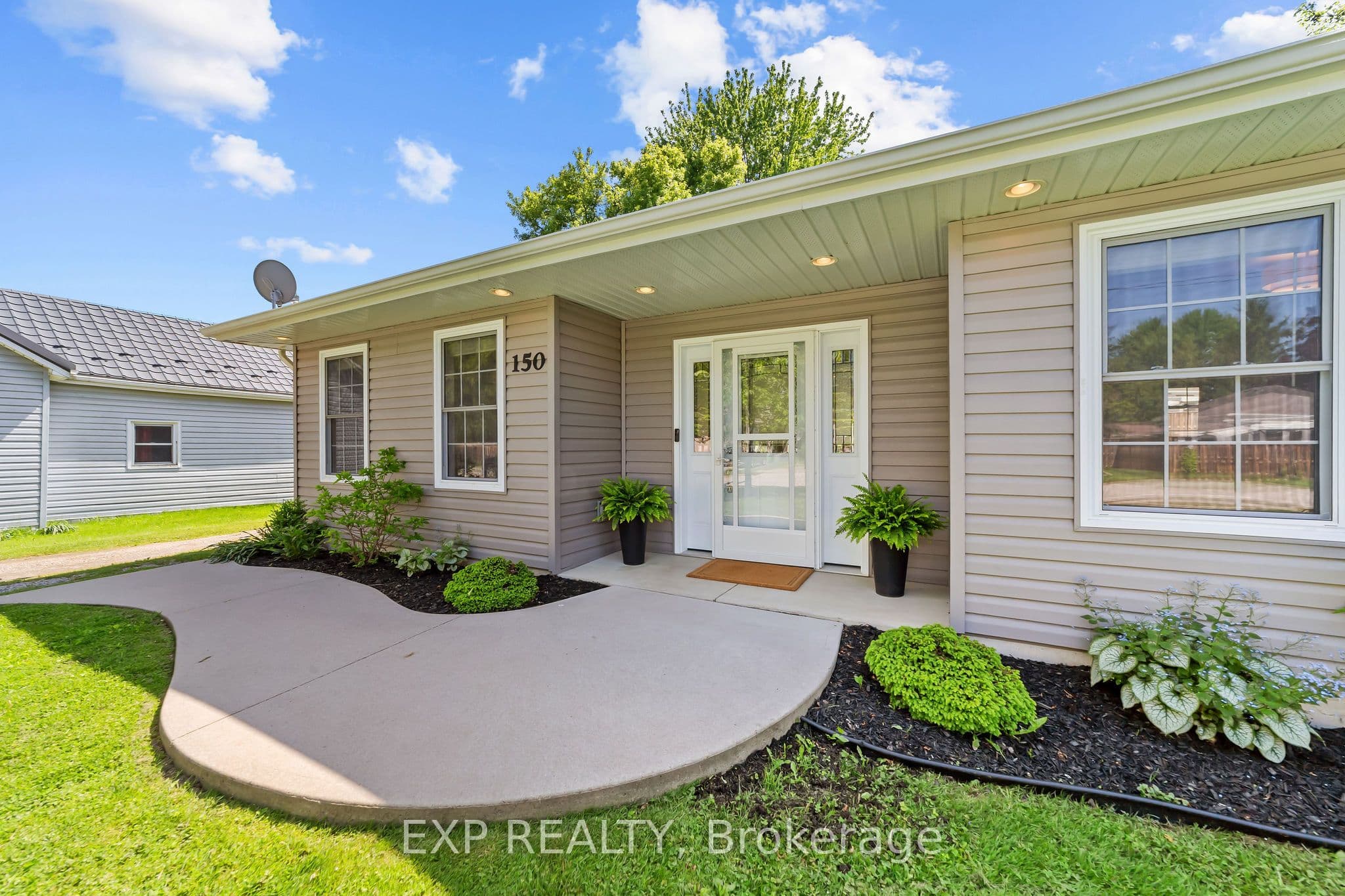 150 O'Mara Street photo 1