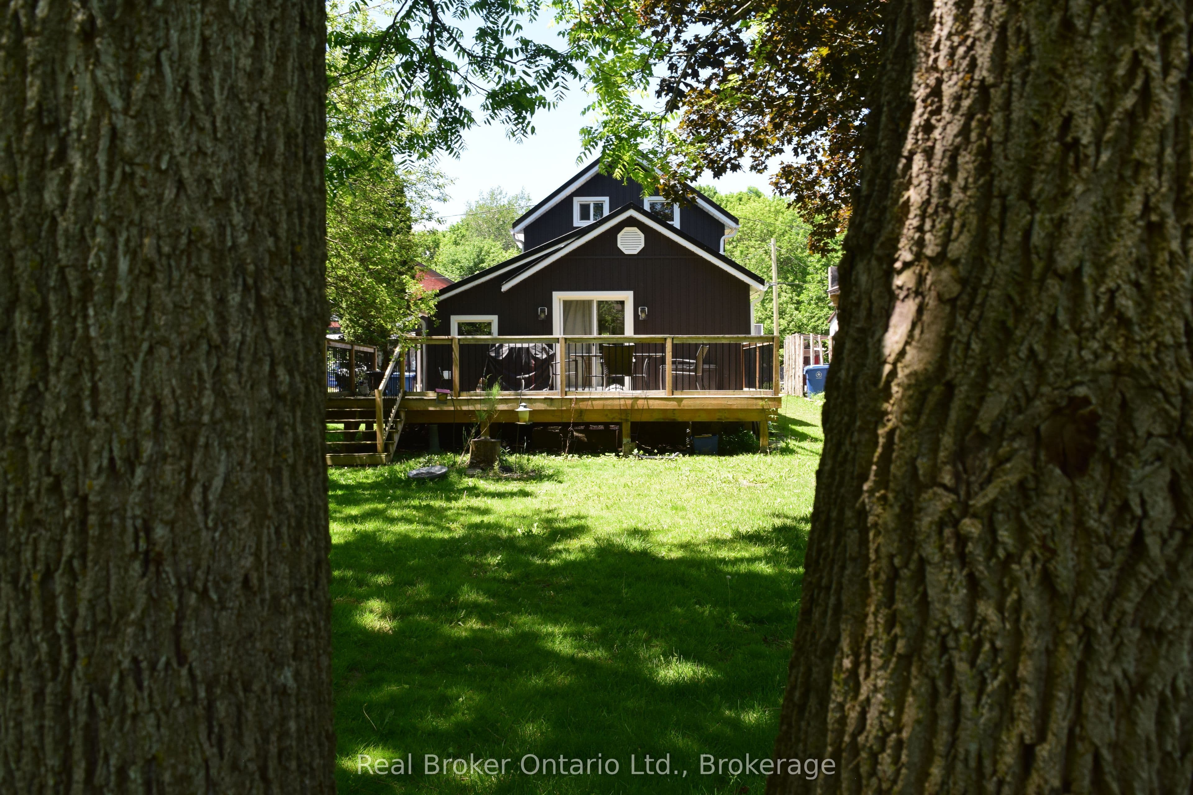 523 Mill Street photo 1