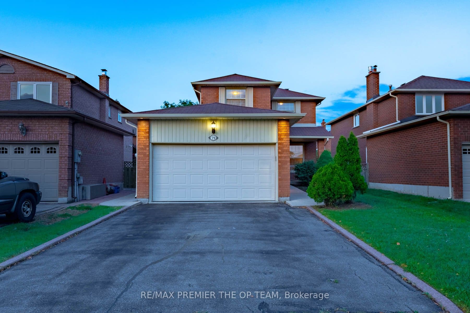 79 Governor Crescent photo 1