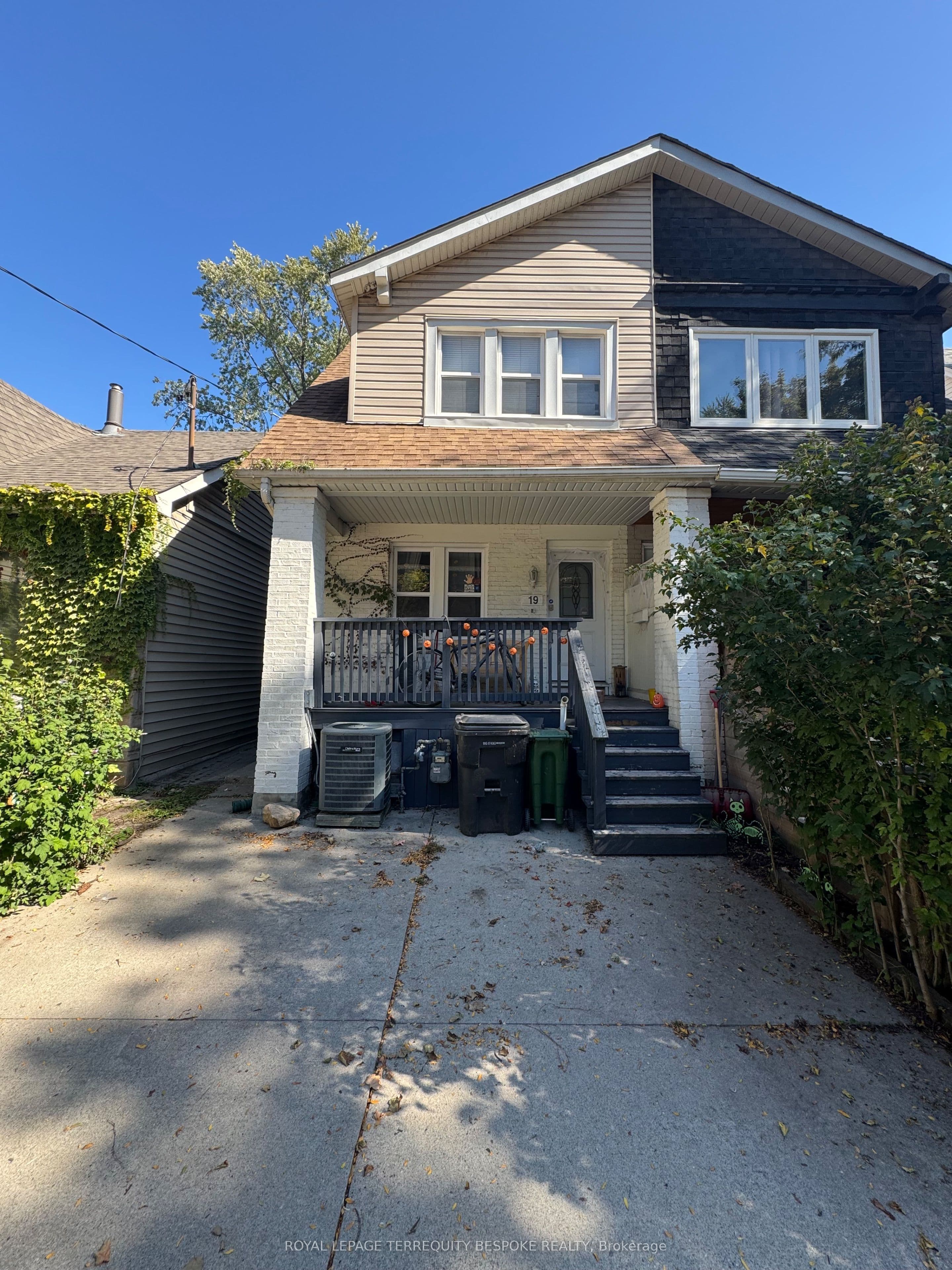Unit Main #2 19 Lewis Street photo 1