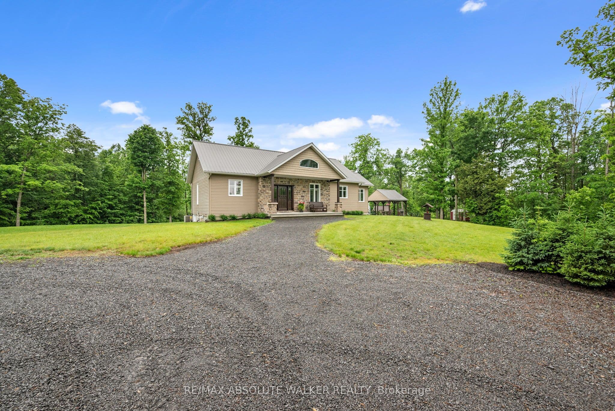 18668 Kenyon Concession 2 Road photo 1