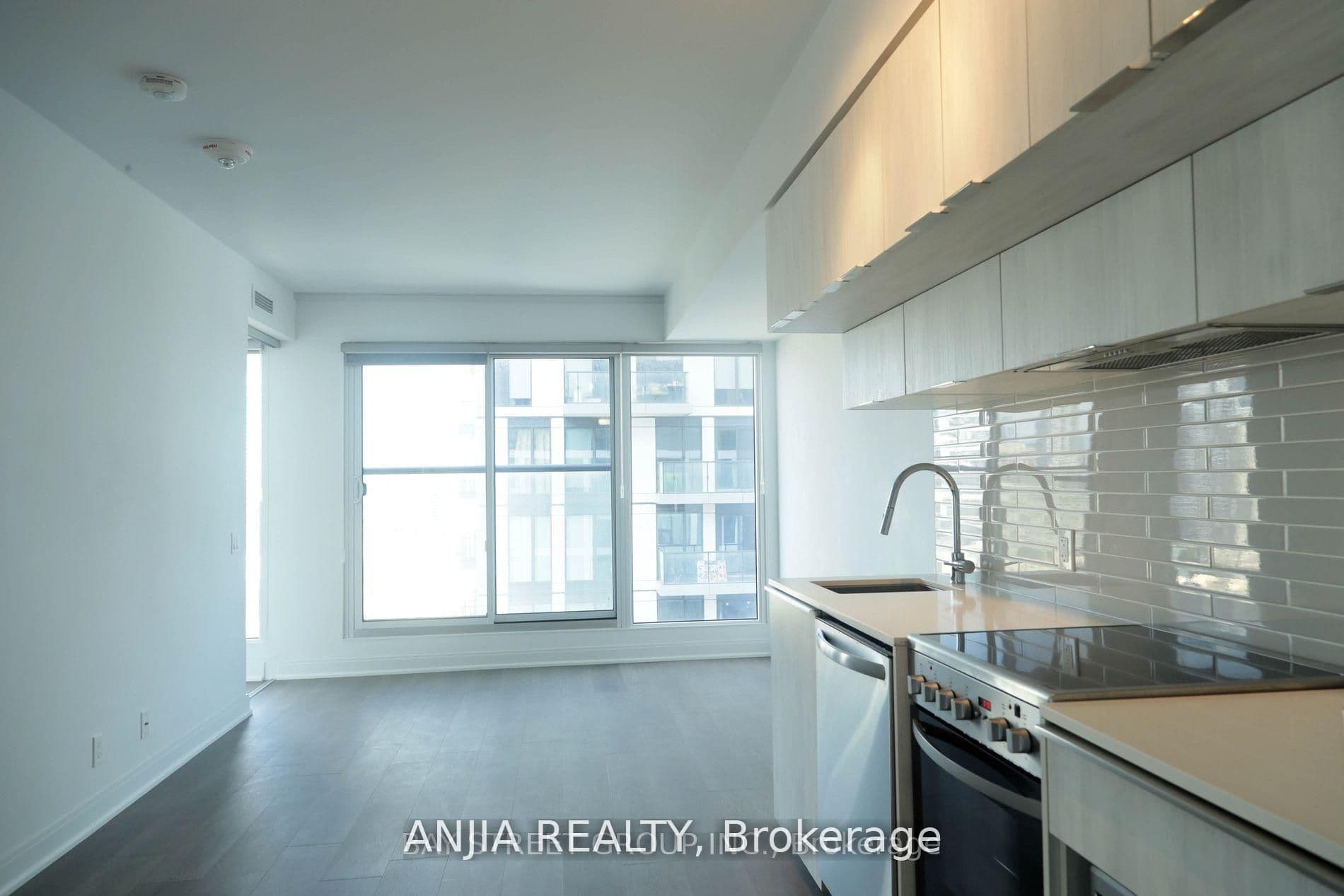 Unit 2711-1BR 181 Dundas Street photo 1