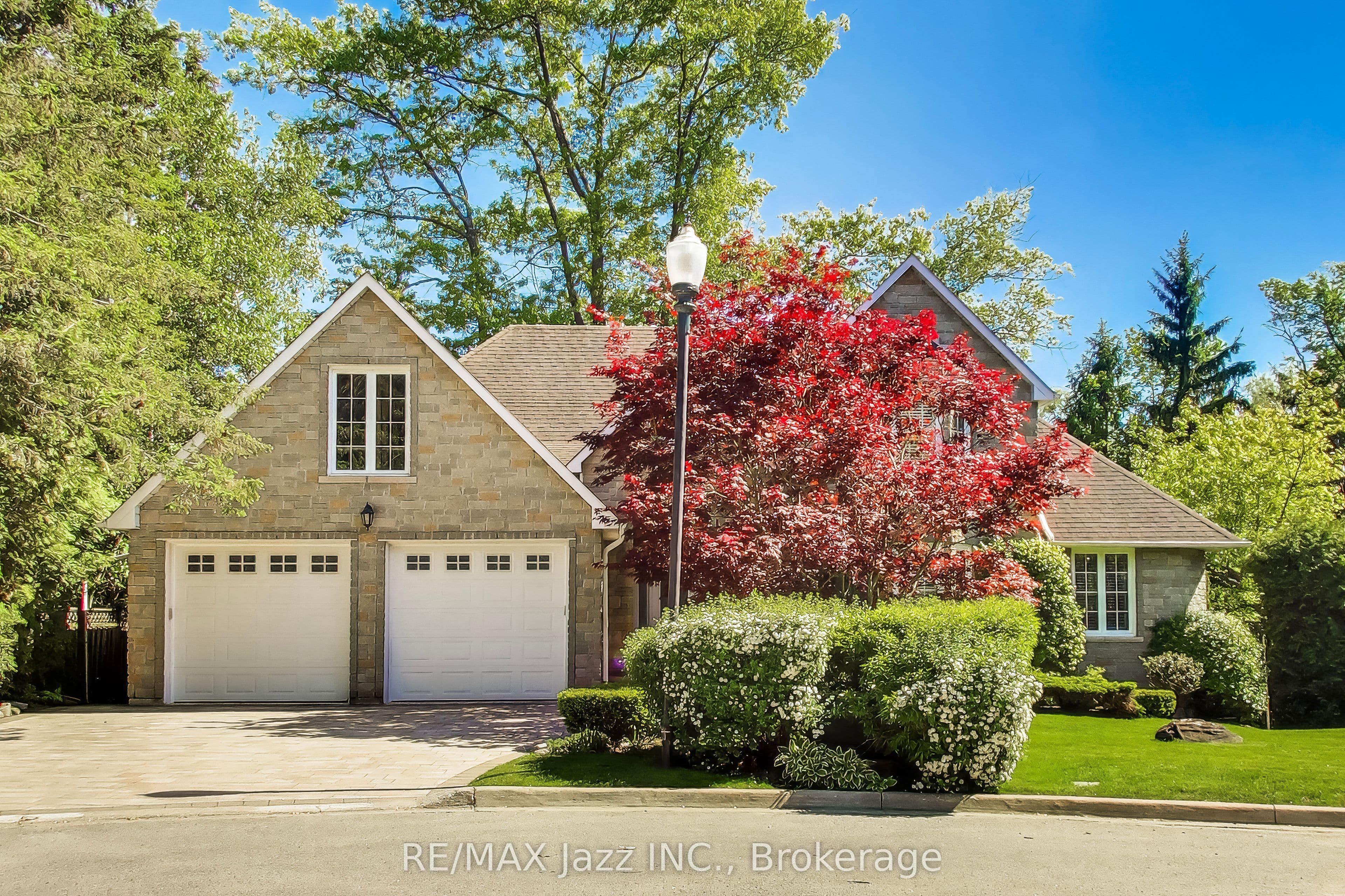 45 Windsor Valley Place photo 1
