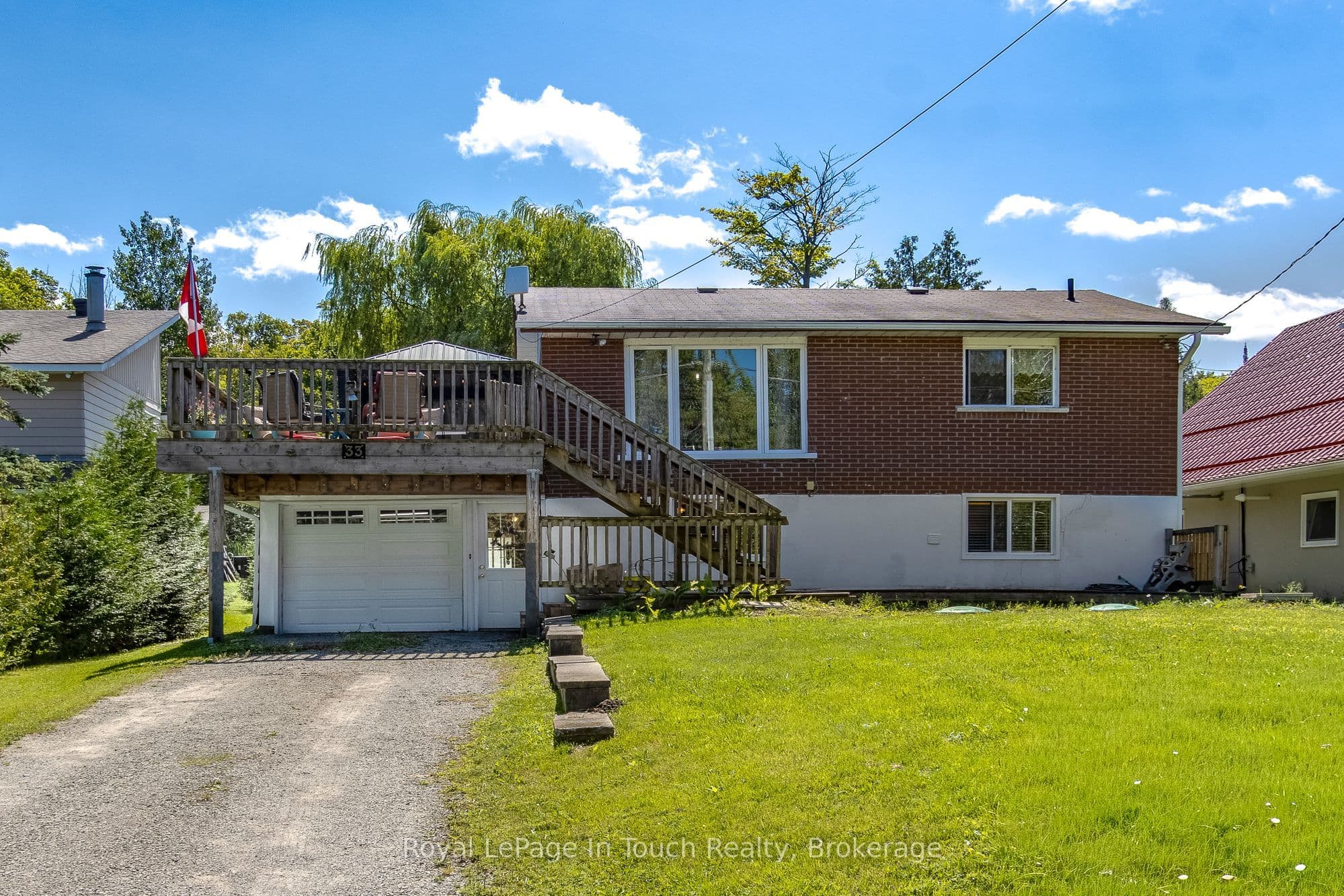 33 Grandview Road photo 1