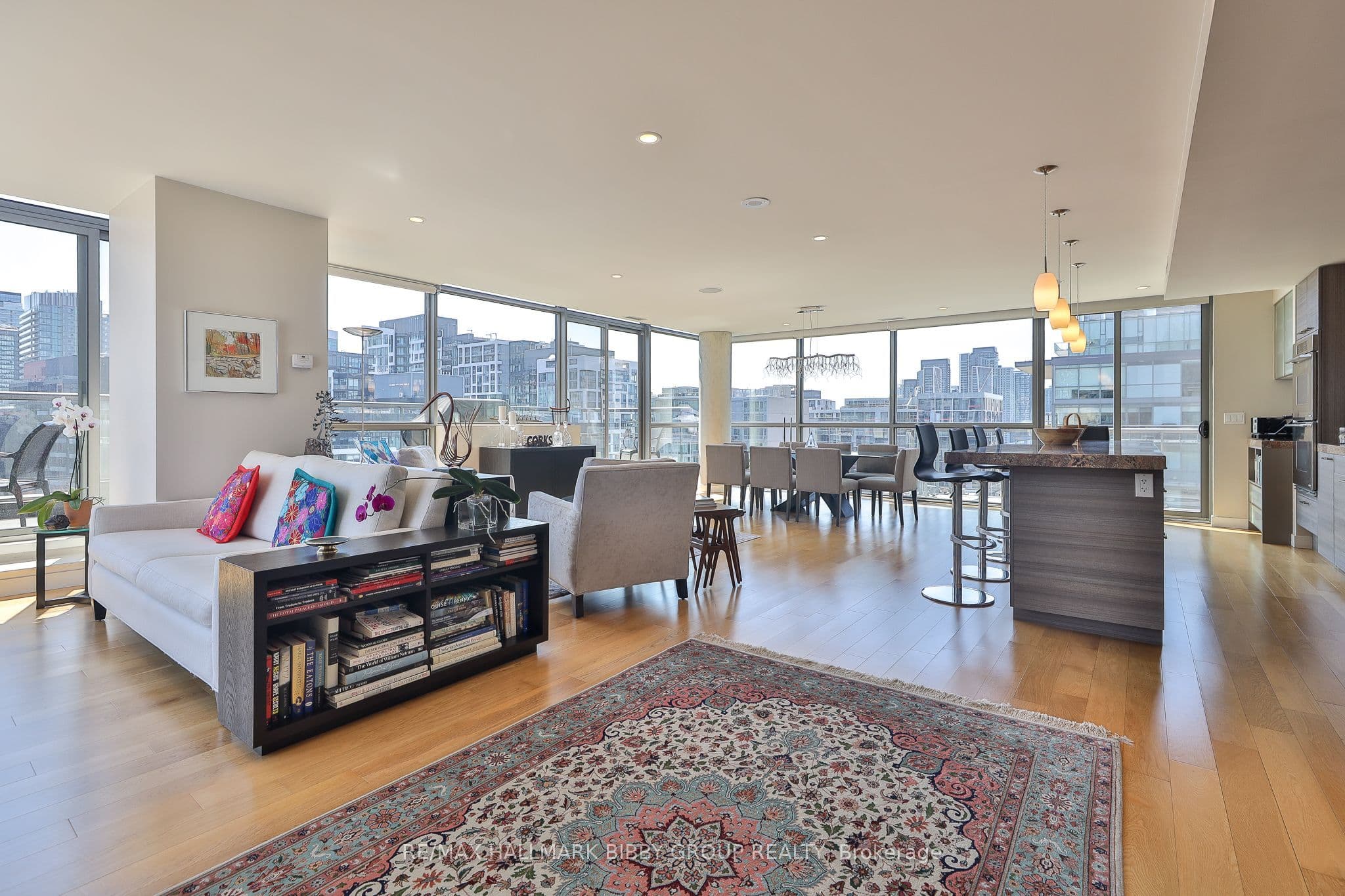 Unit 1026 55 Stewart Street photo 1