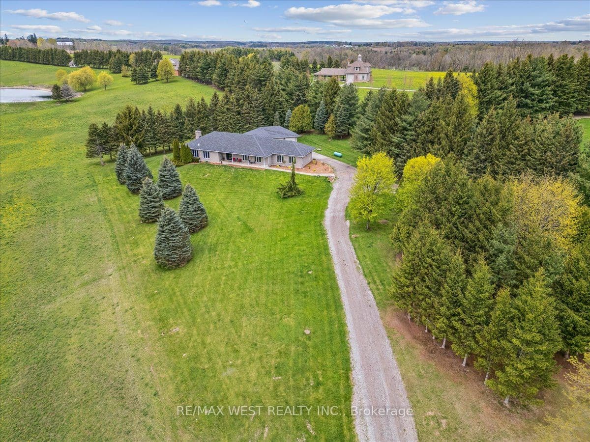 331 Mountsberg Road photo 1