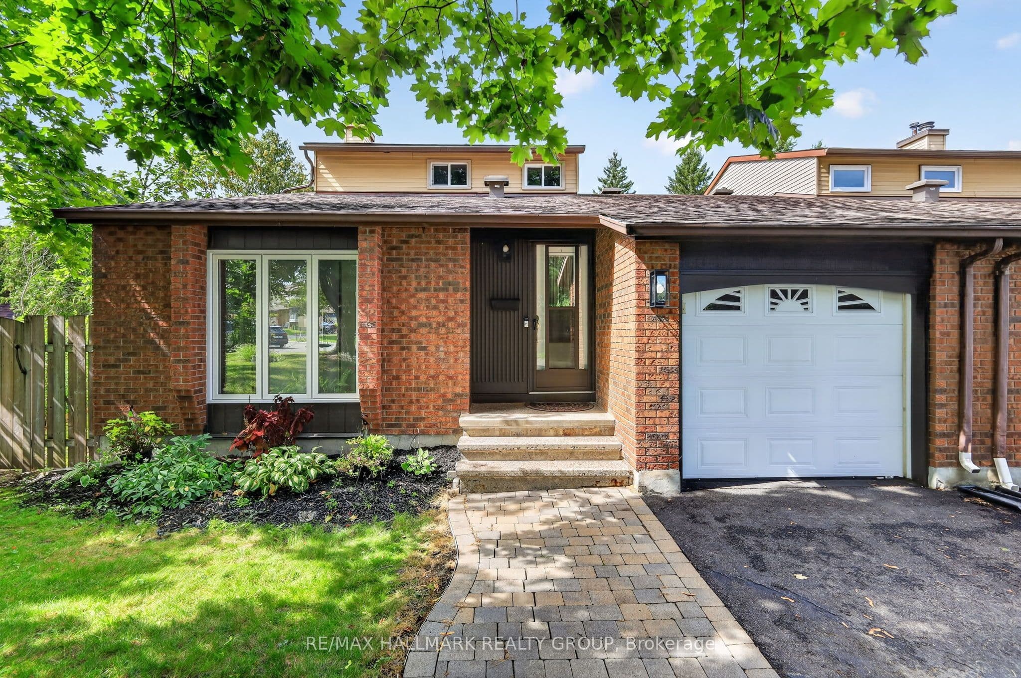 1055 Avignon Court photo 1