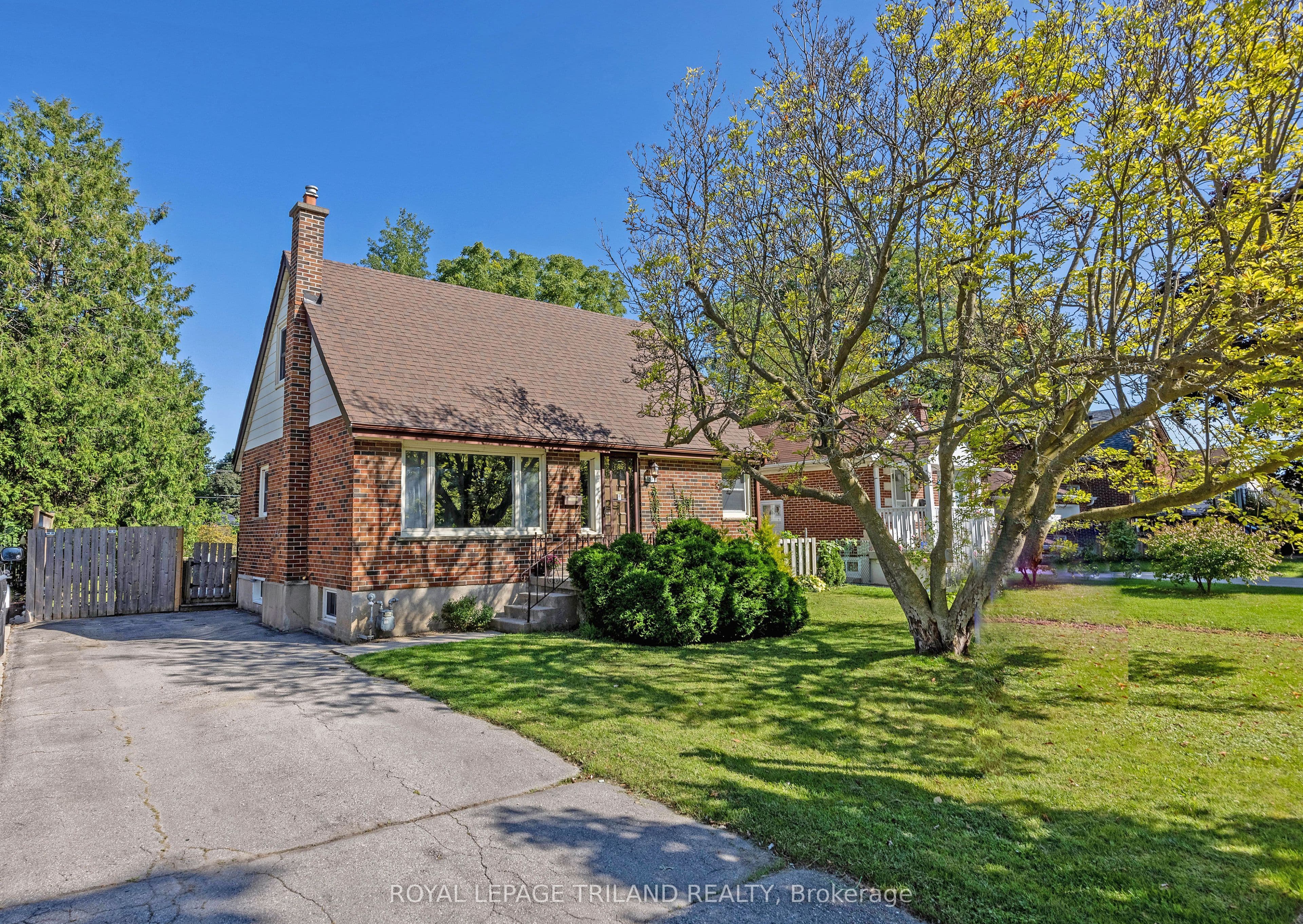 1874 Churchill Avenue photo 1