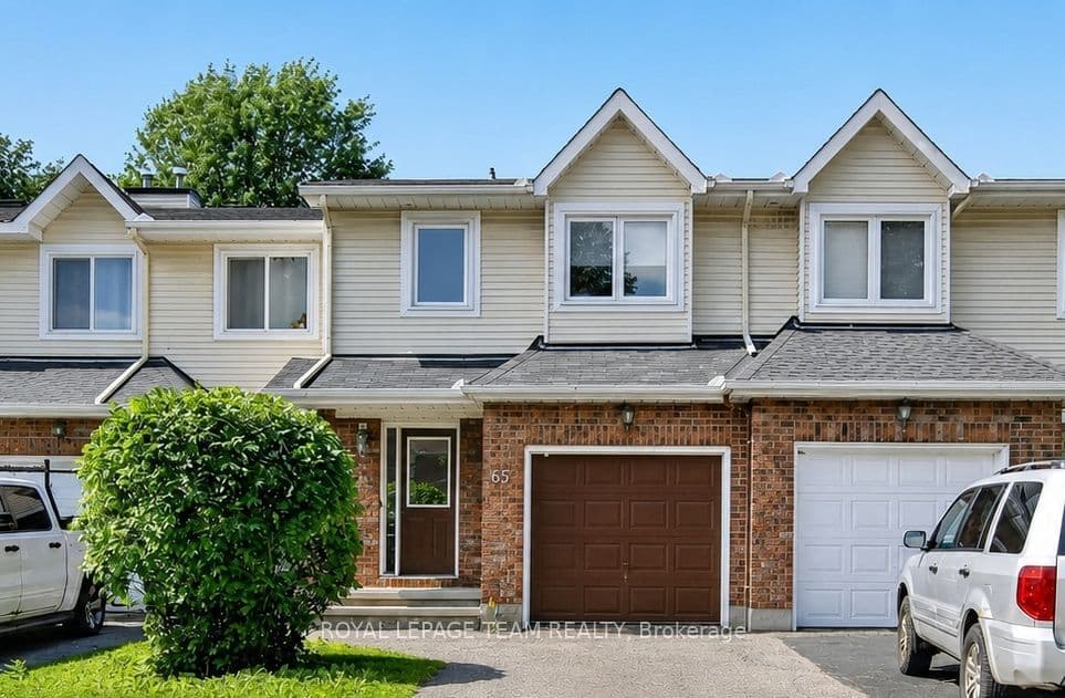 65 Woodpark Way photo 1