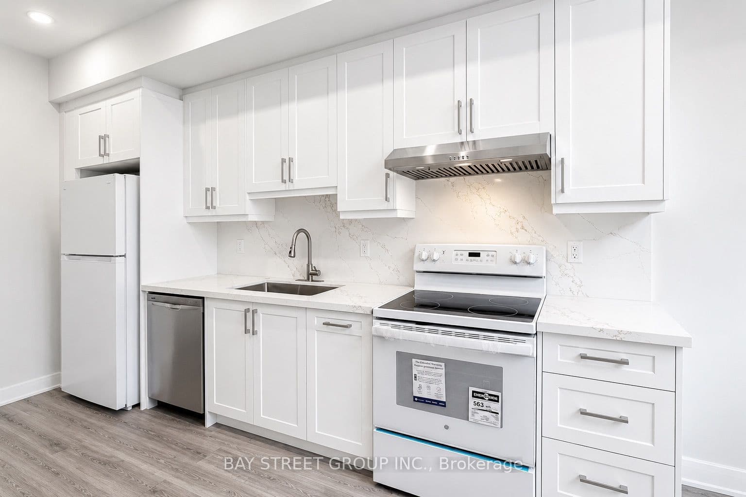 Unit D 442 Spadina Avenue photo 1