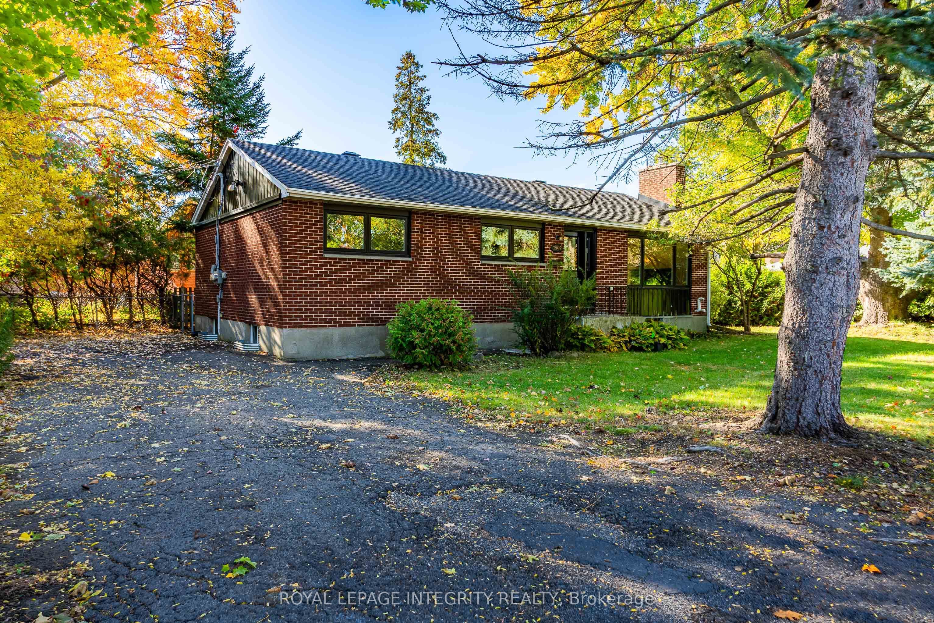 2408 Drury Lane photo 1