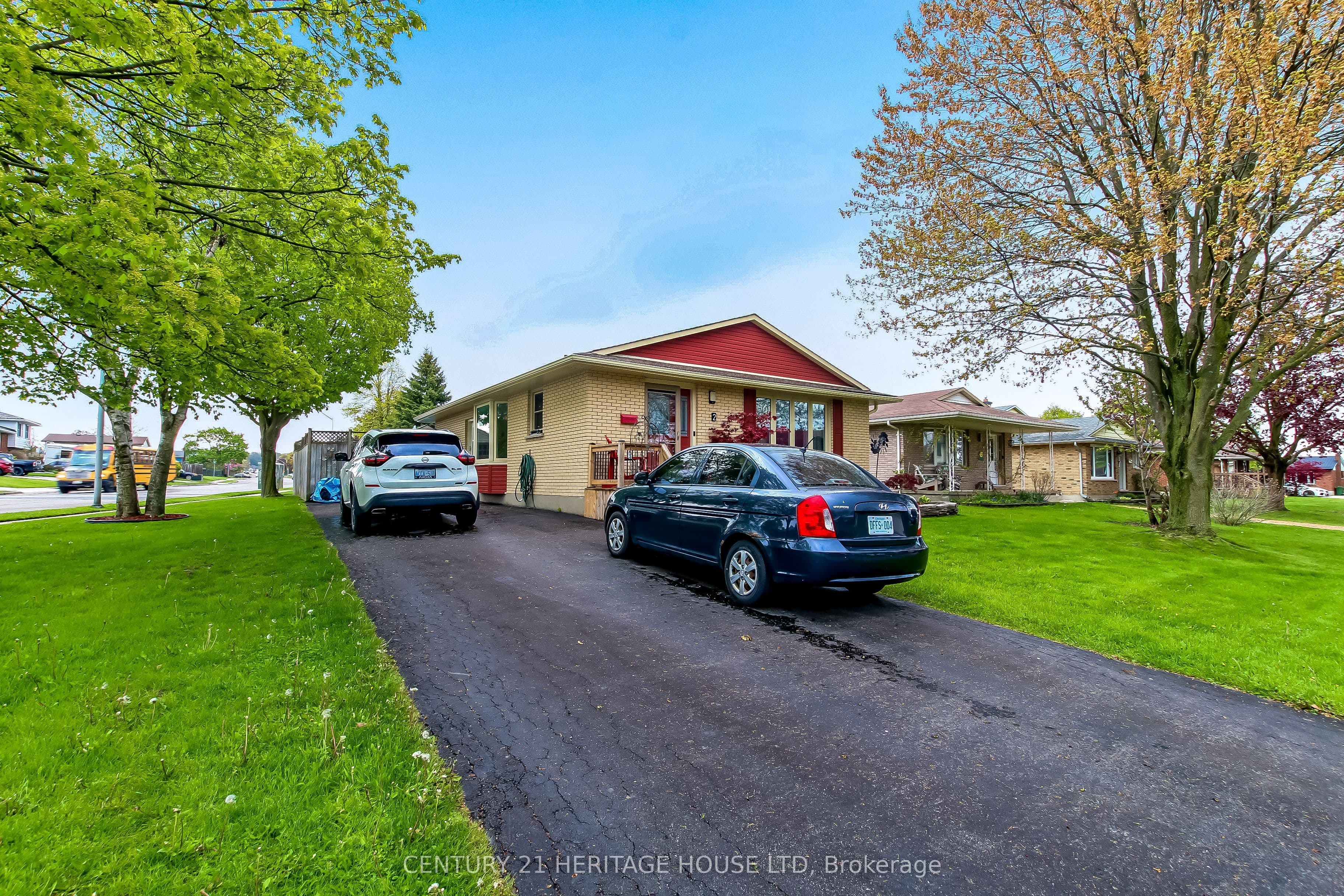 2 David Drive photo 1