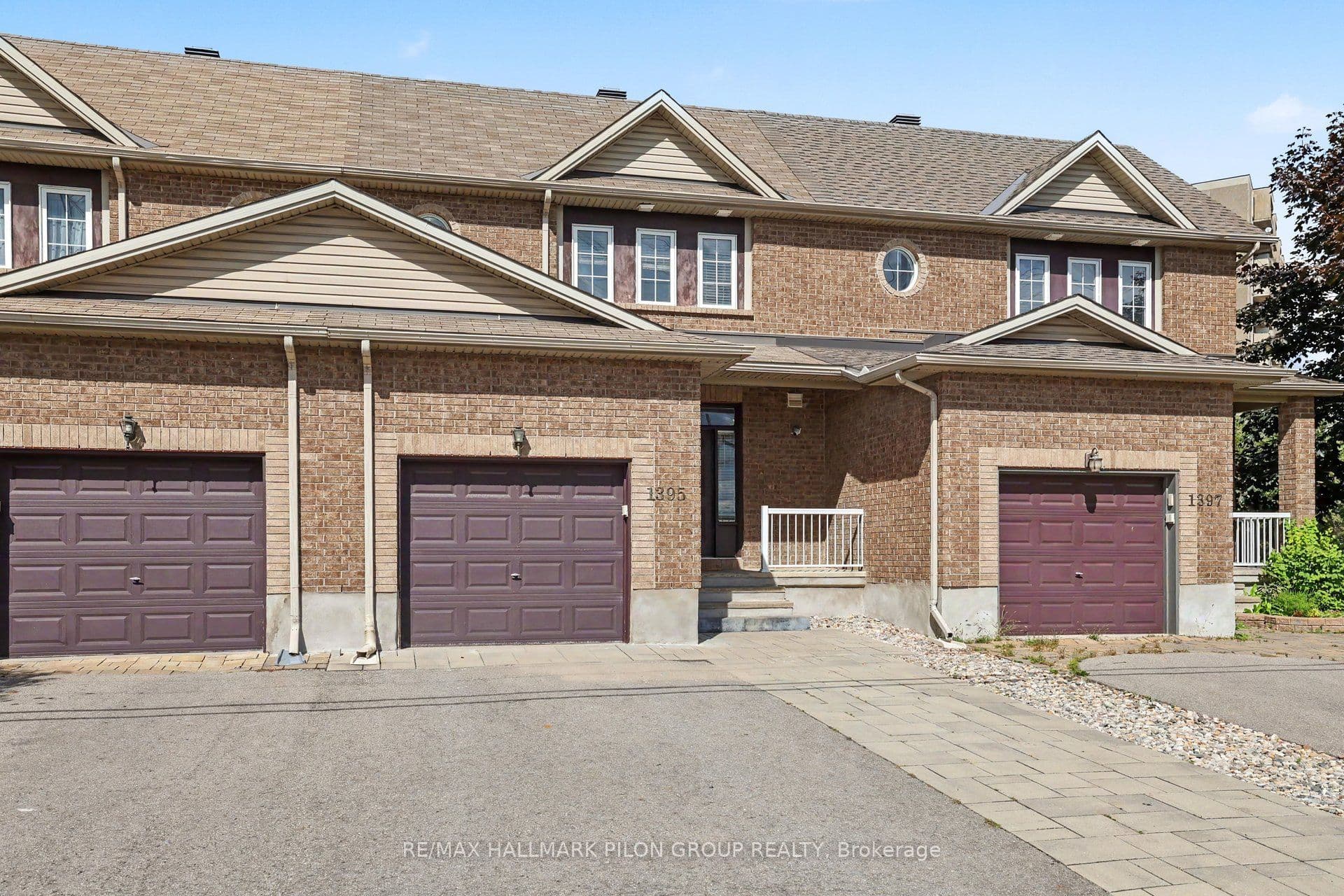 1395 Kitchener Avenue photo 1