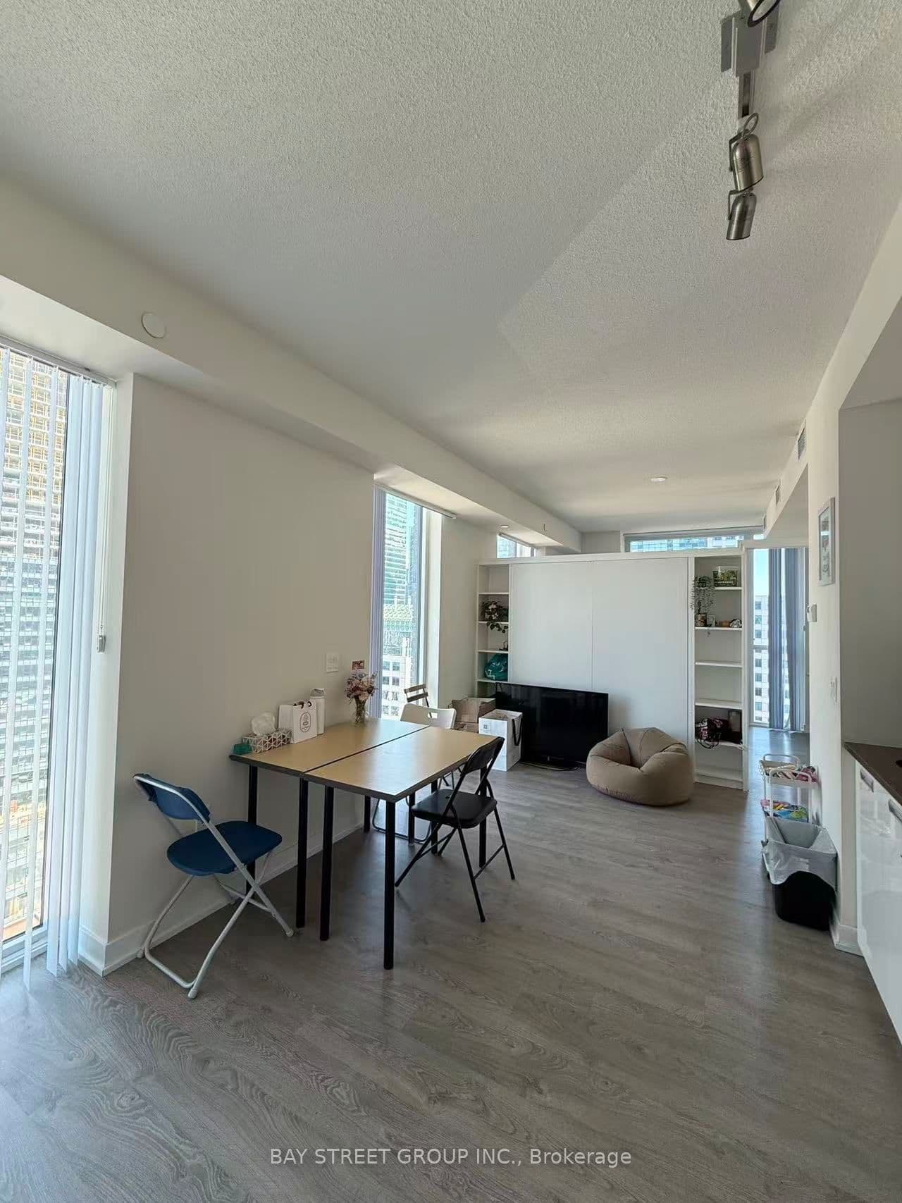Unit 2101 99 John Street photo 1