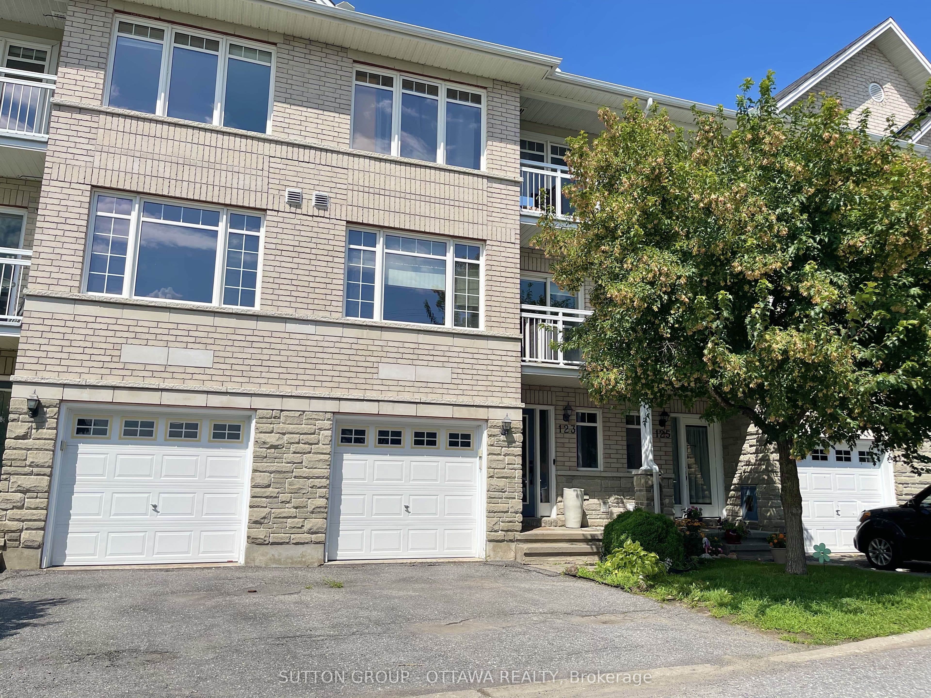 Unit 18 123 Corinth Private photo 1