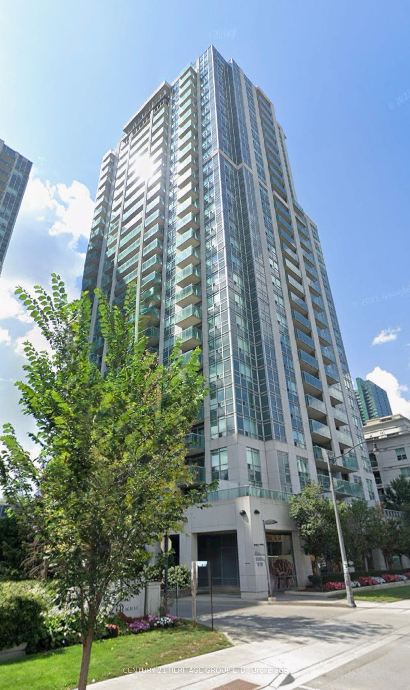 Unit 1211 16 Harrison Garden Boulevard photo 1