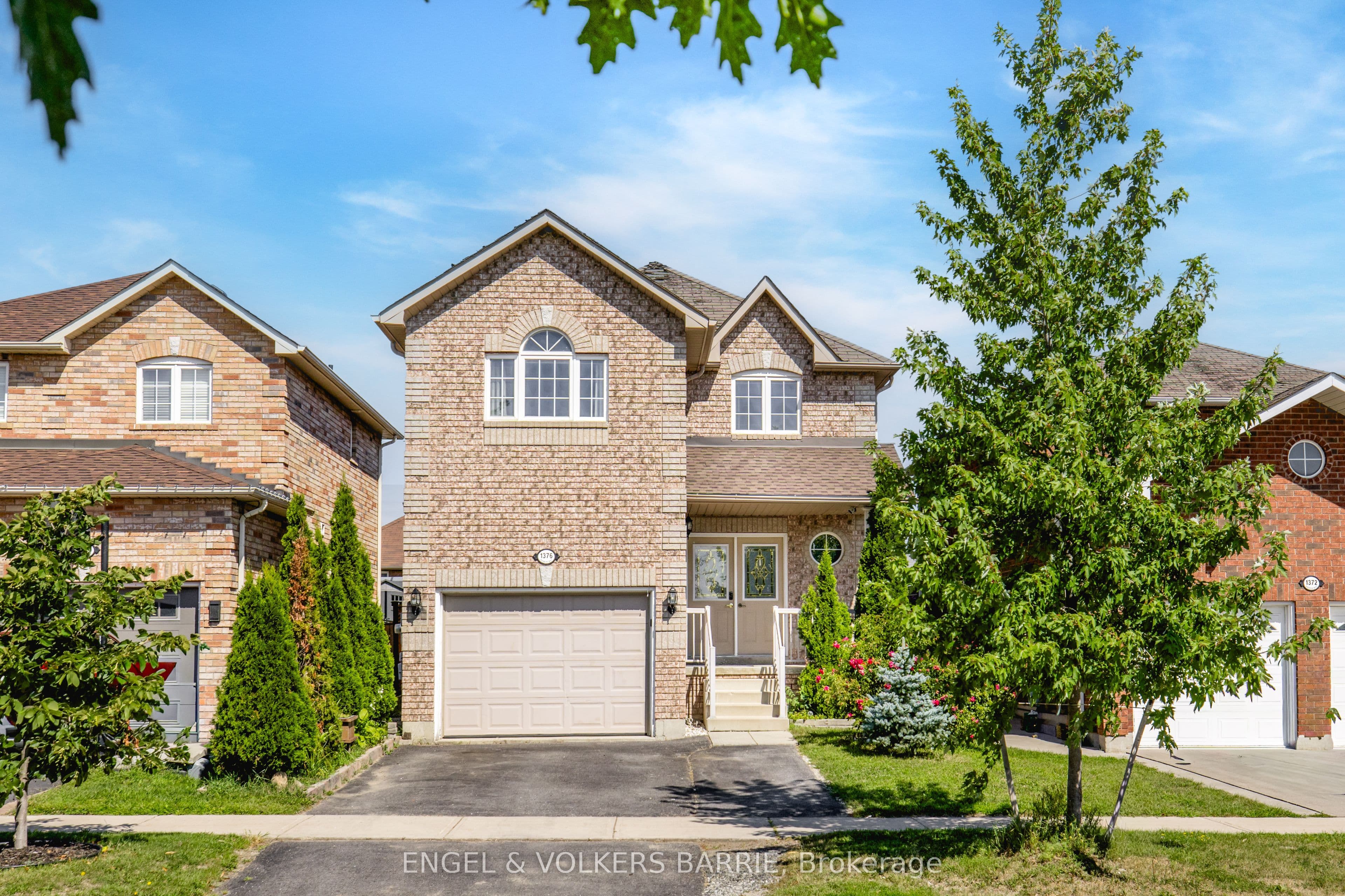 1376 Rankin Way photo 1
