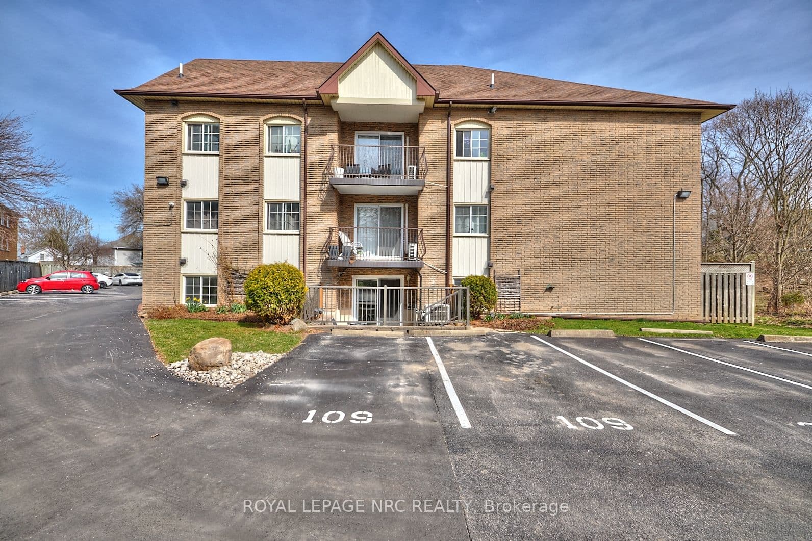 Unit 109 20 John Street photo 1