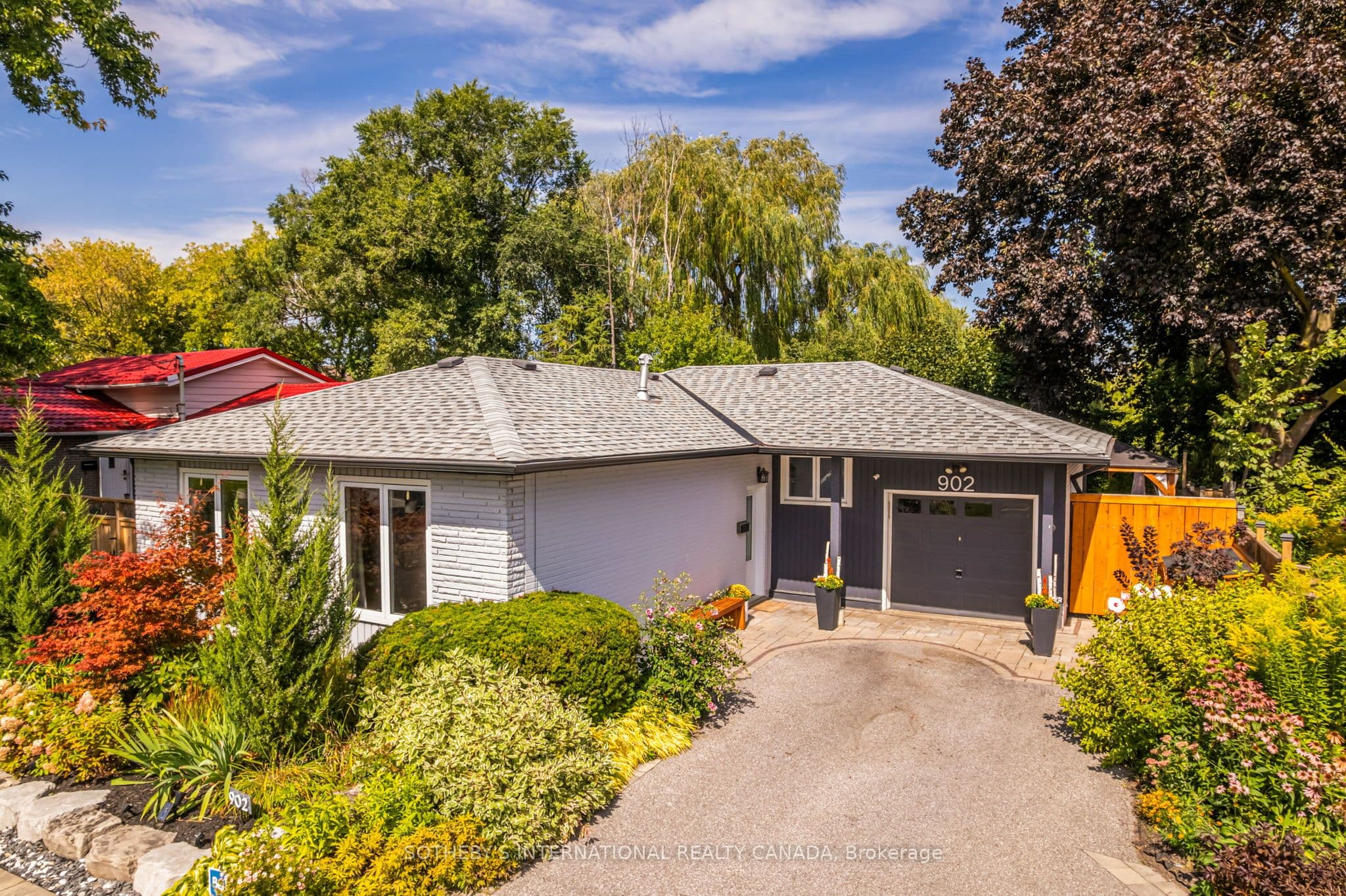 902 Vistula Drive photo 1