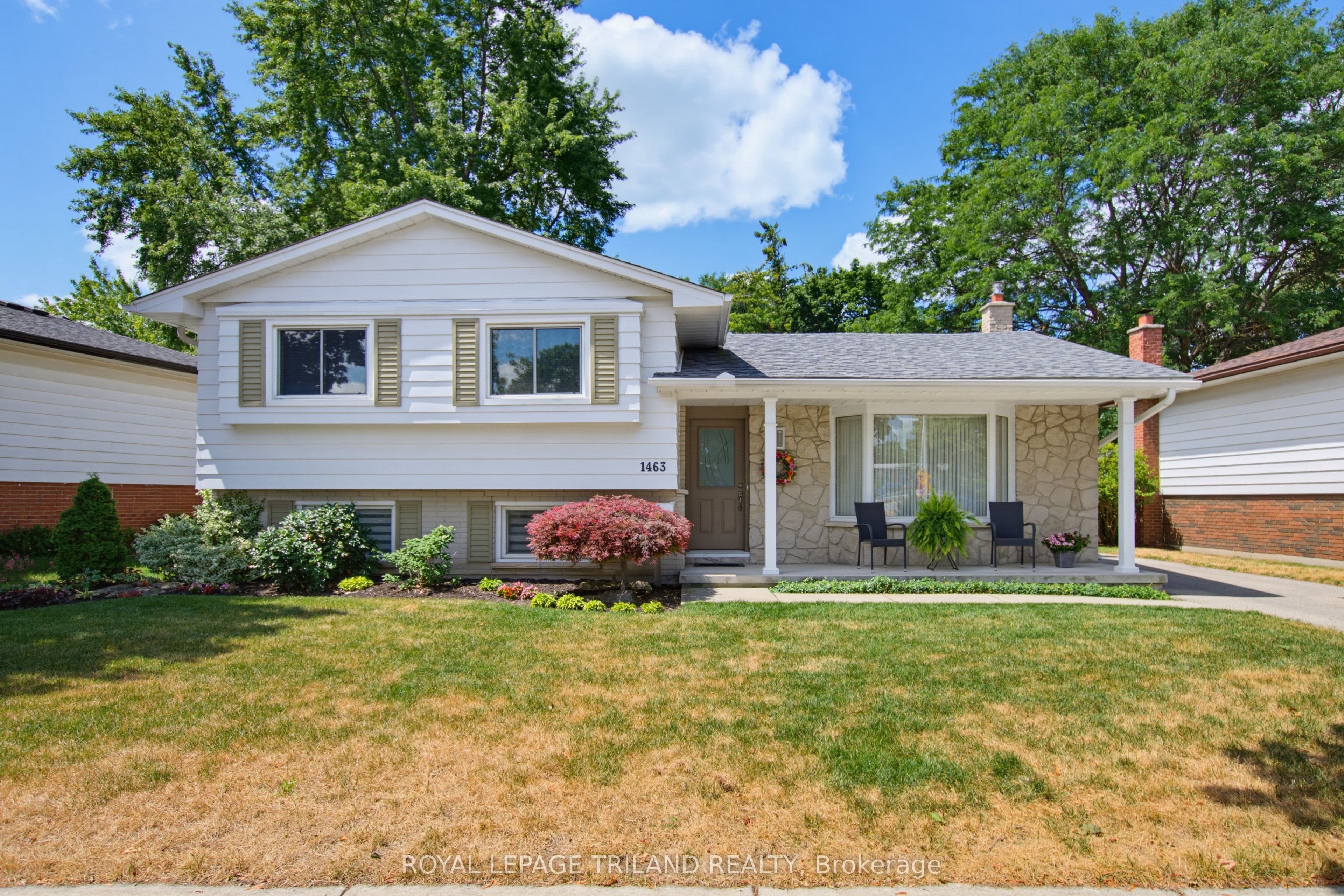 1463 Glenora Drive photo 1