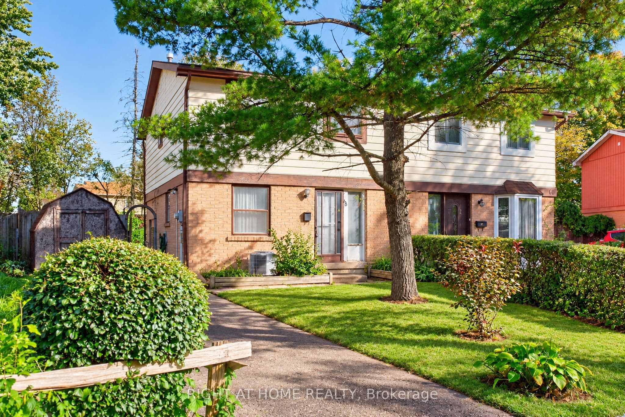 68 Trott Square photo 1