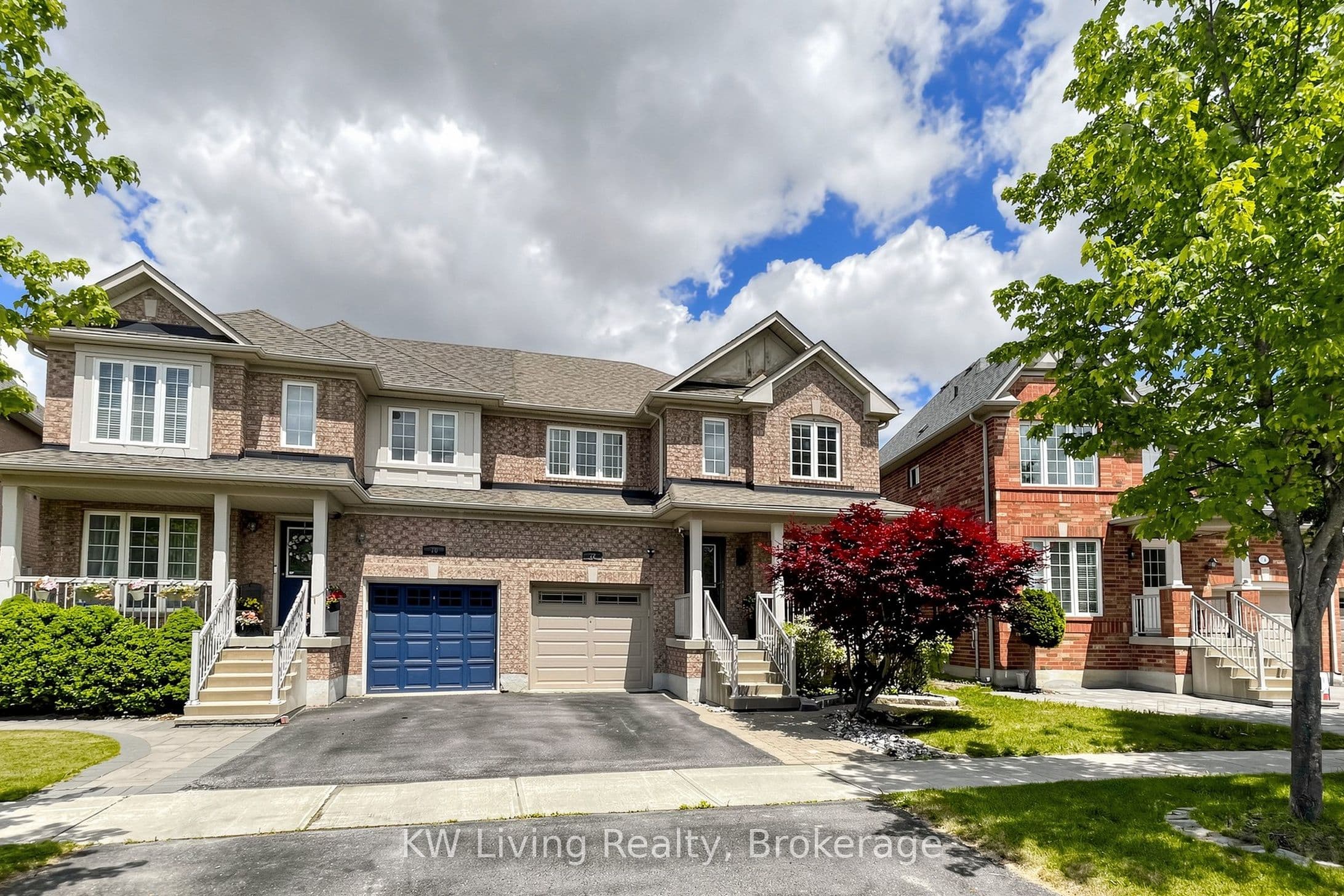 72 Stotts Crescent photo 1