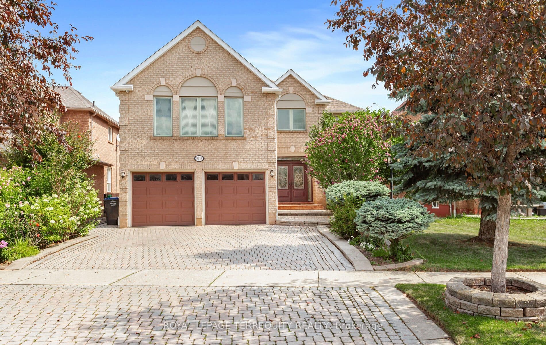 5839 Fieldon Road photo 1