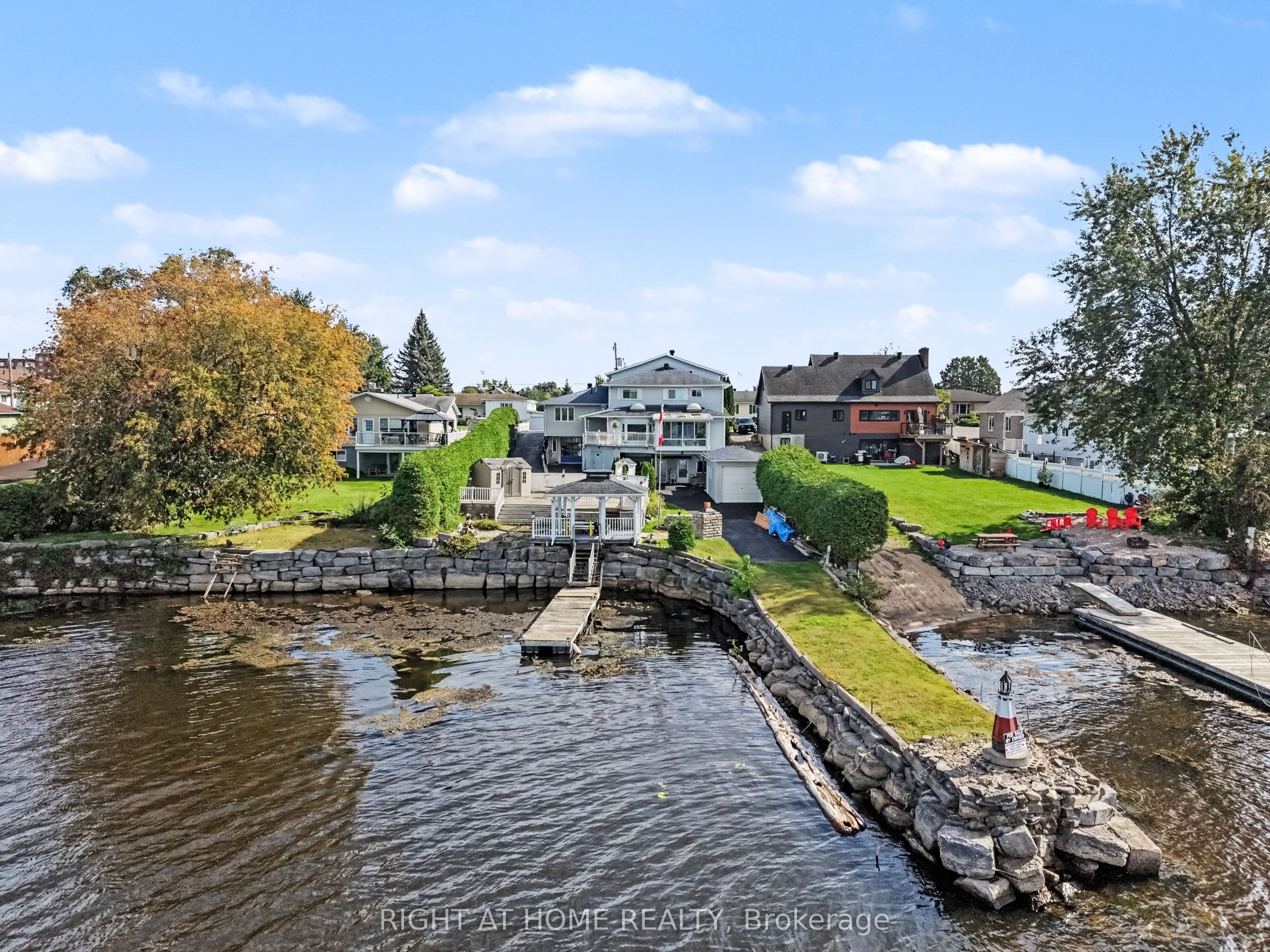 2398 Woods Street photo 1