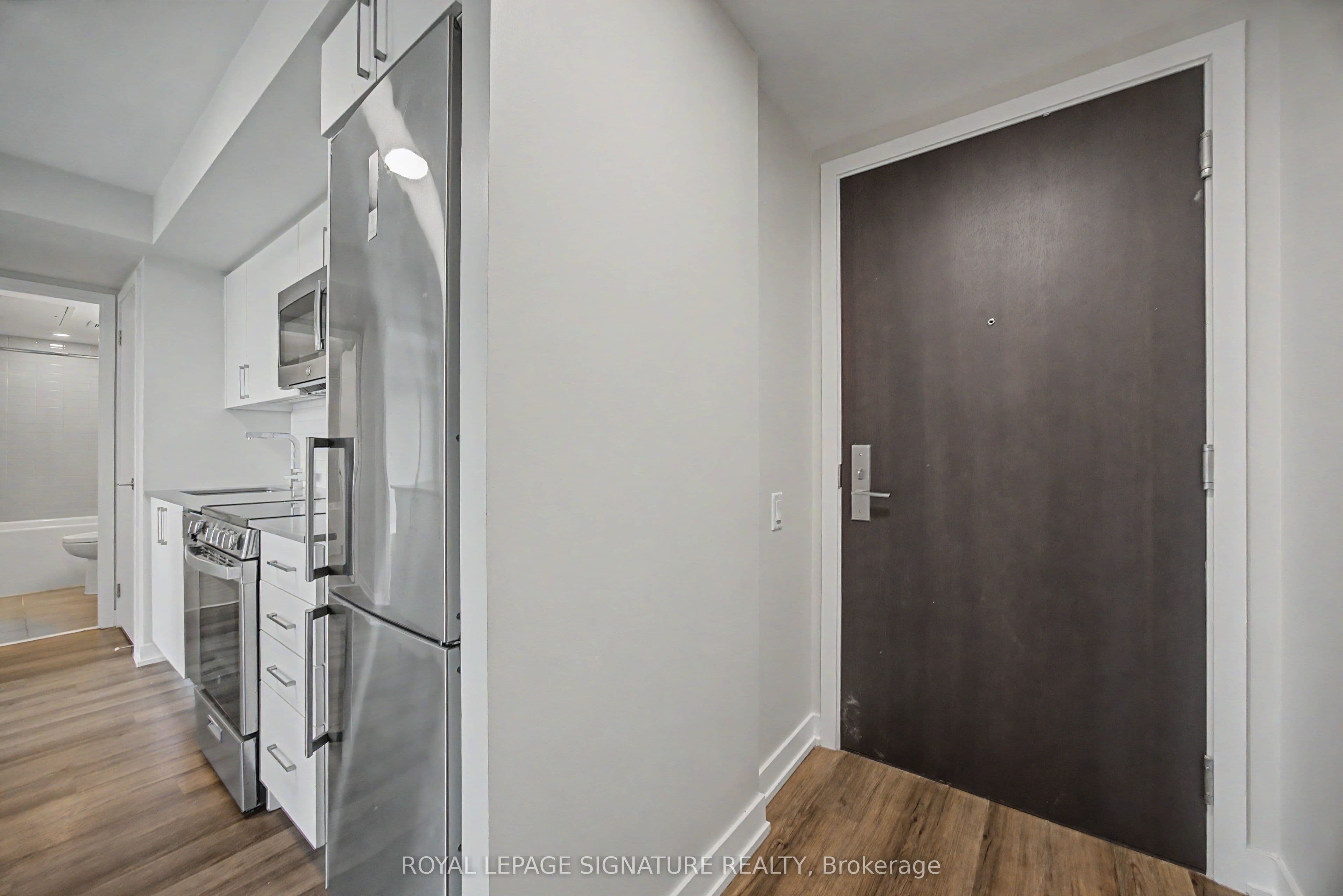Unit 522 38 Monte Kwinter Court photo 1