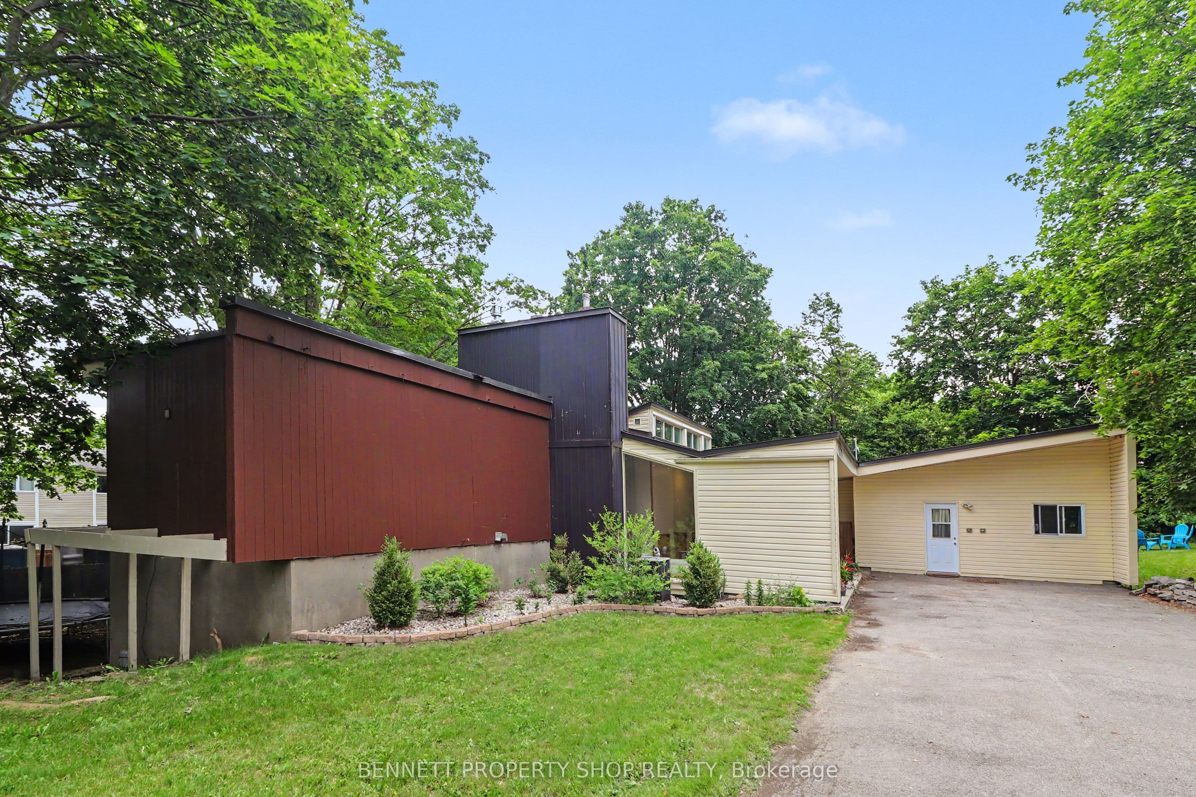 1770 Montreal Road photo 1