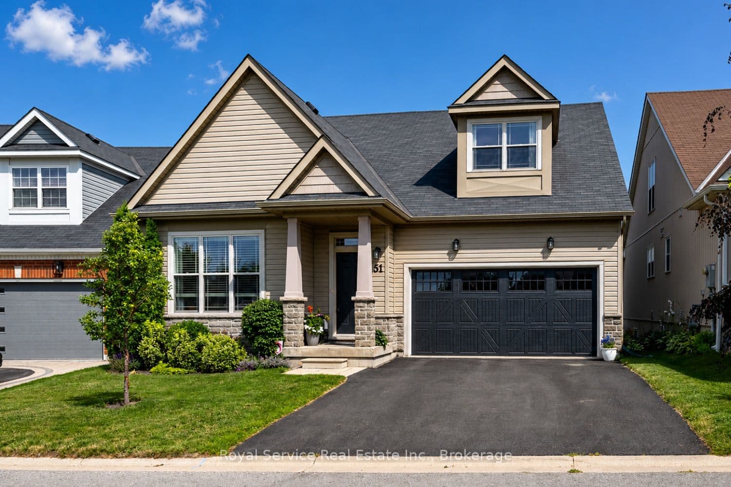 51 Greenaway Circle photo 1