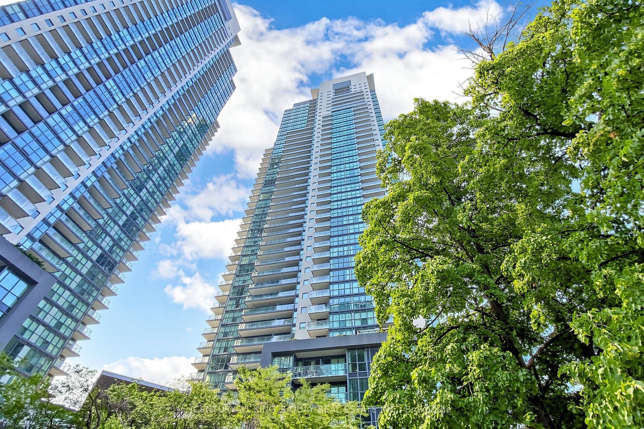 Unit LPH101 5168 Yonge Street photo 1