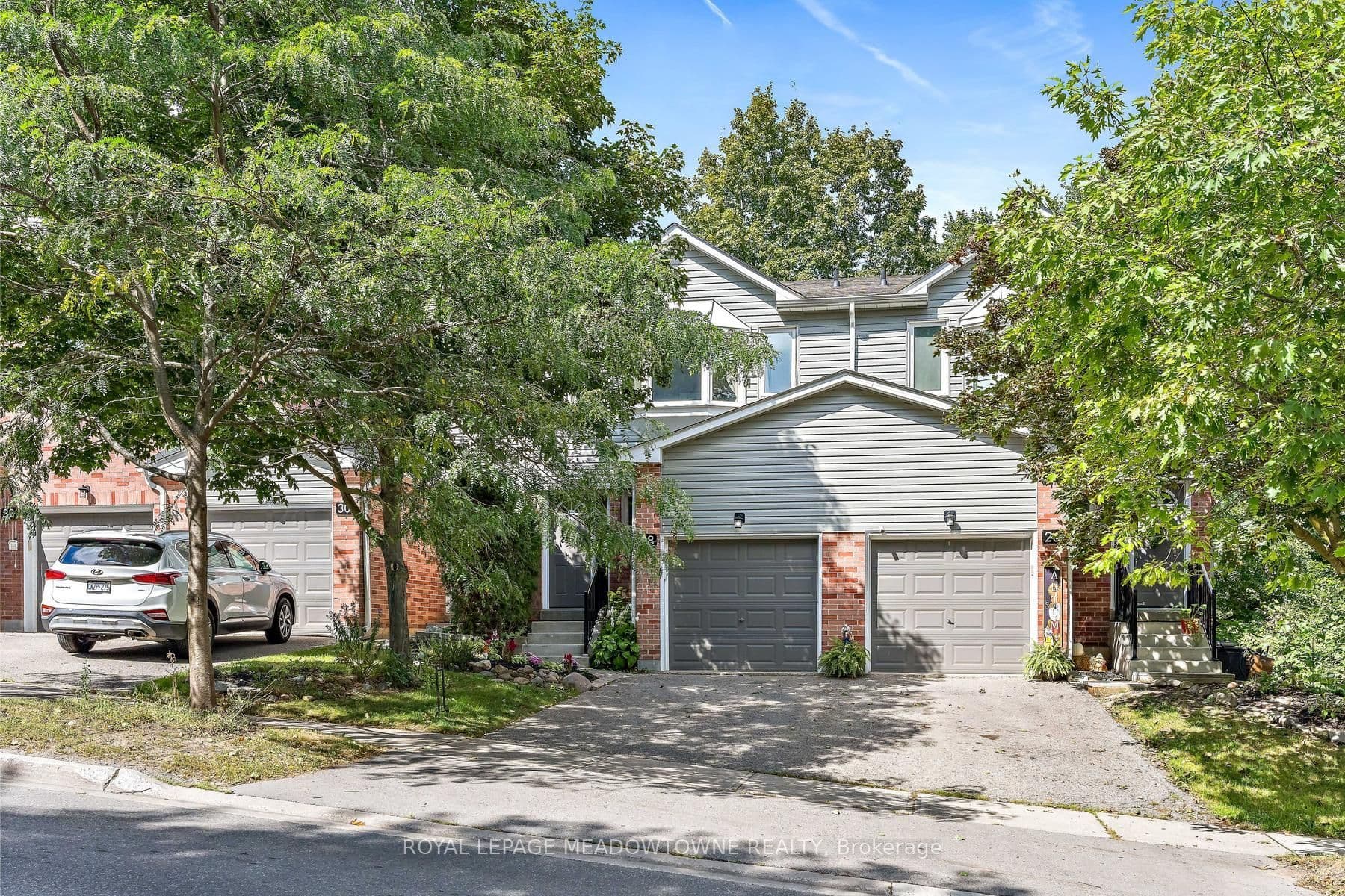 Unit 174 28 Maple Avenue photo 1
