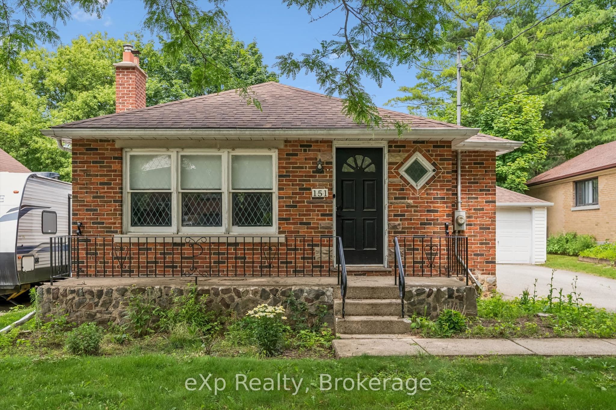151 Hungerford Road photo 1