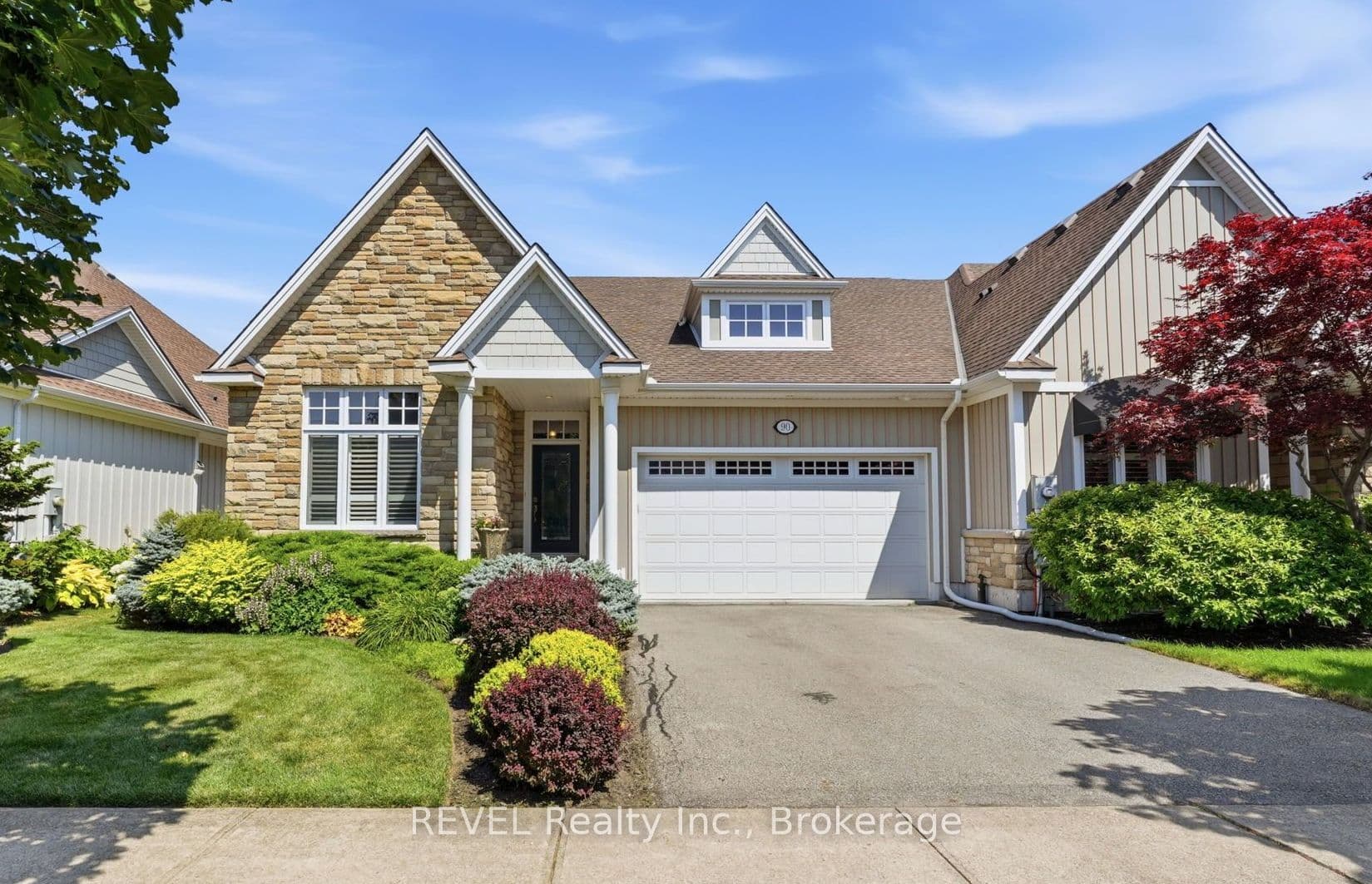 90 Sunrise Court photo 1