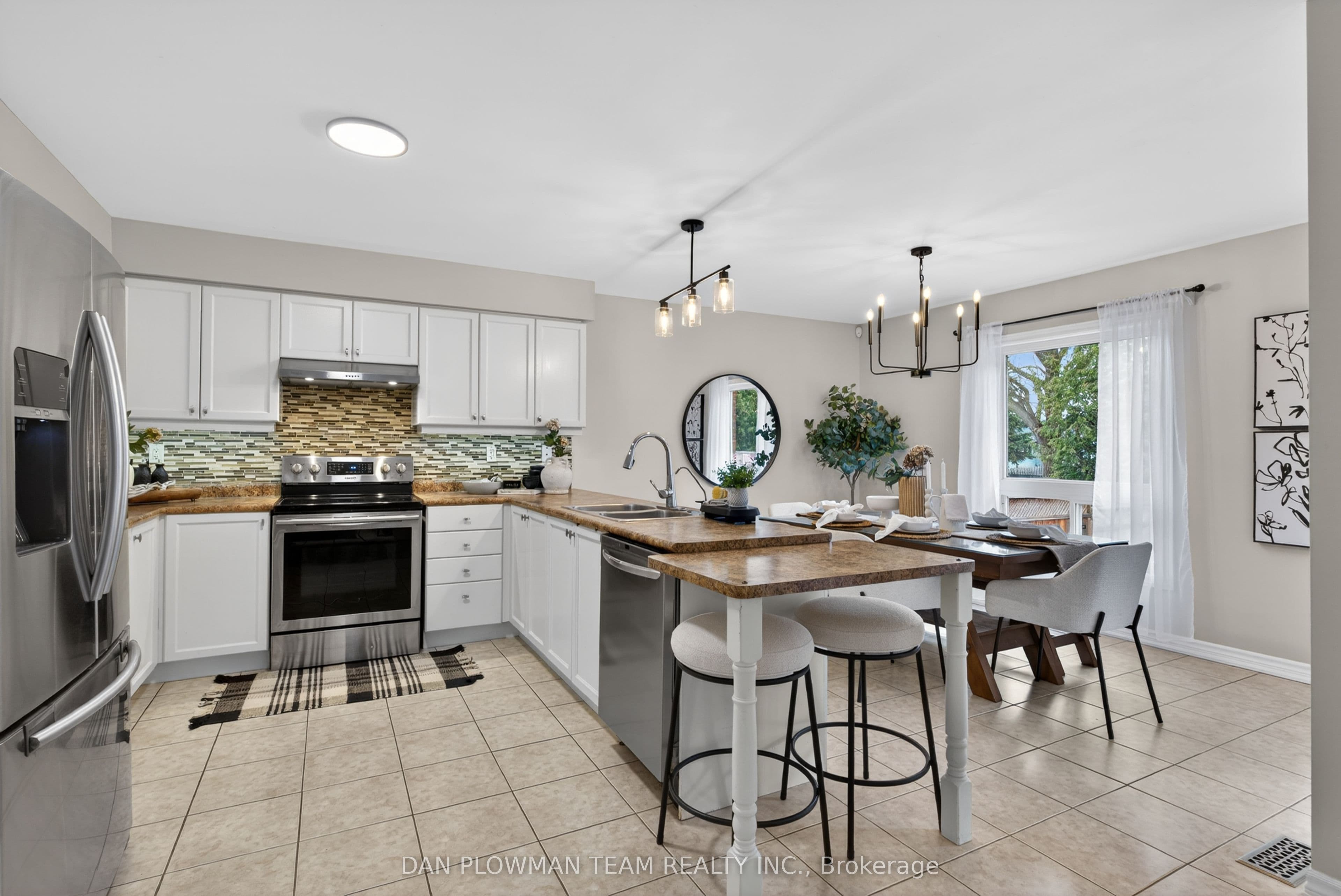 10 Springbank Road photo 1